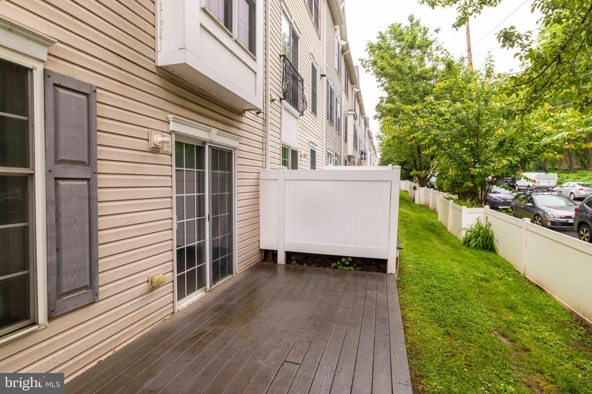 ROXBOROUGH - Residential