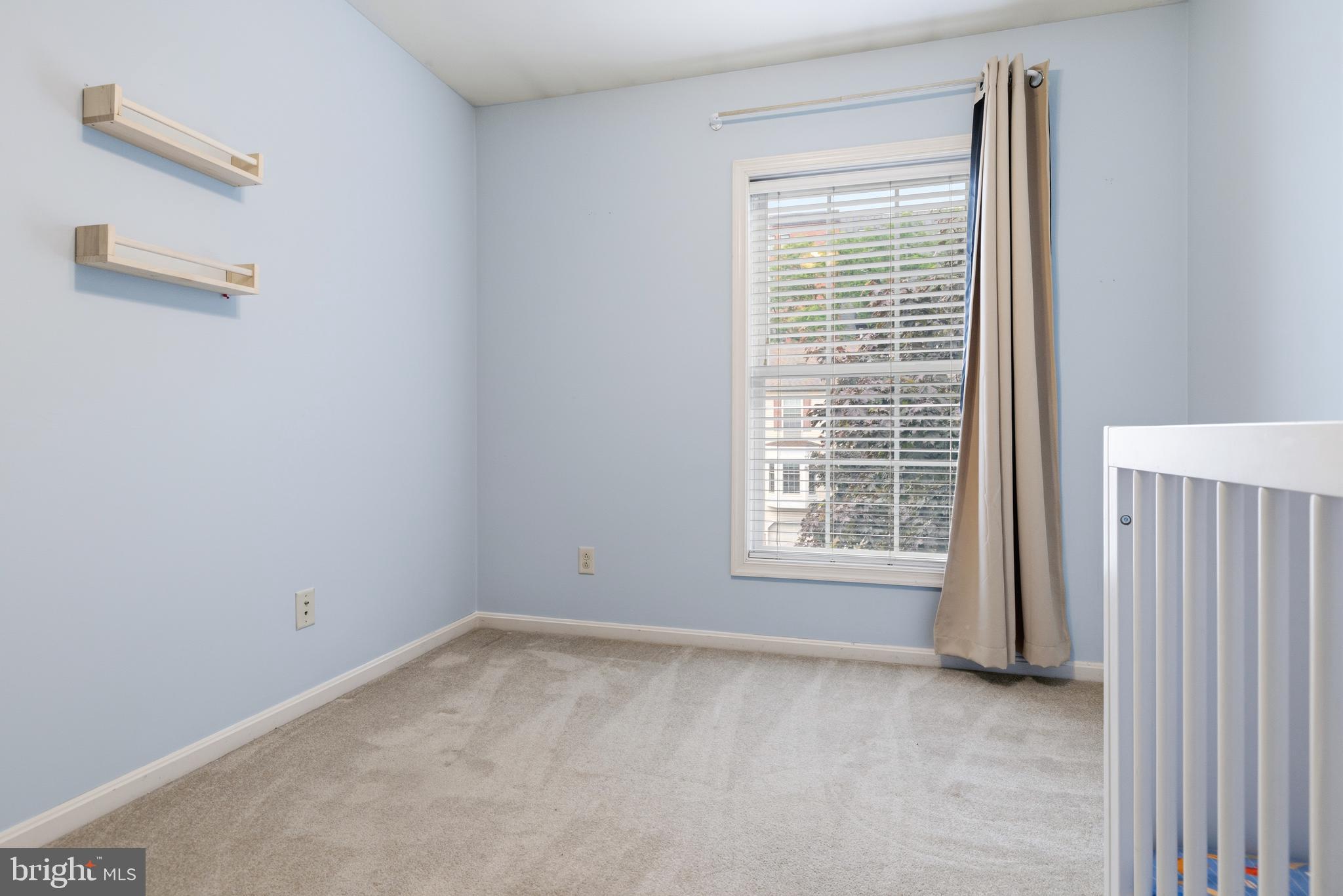 ROXBOROUGH - Residential