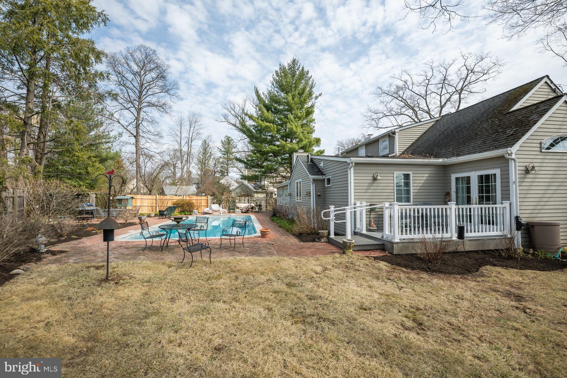 DOYLESTOWN - Residential