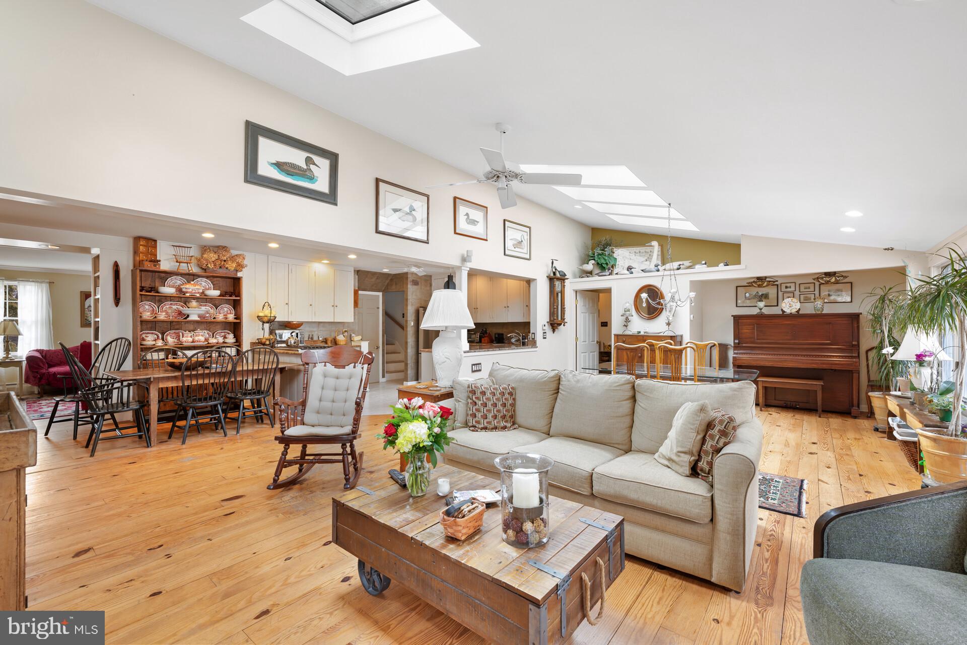 DOYLESTOWN - Residential