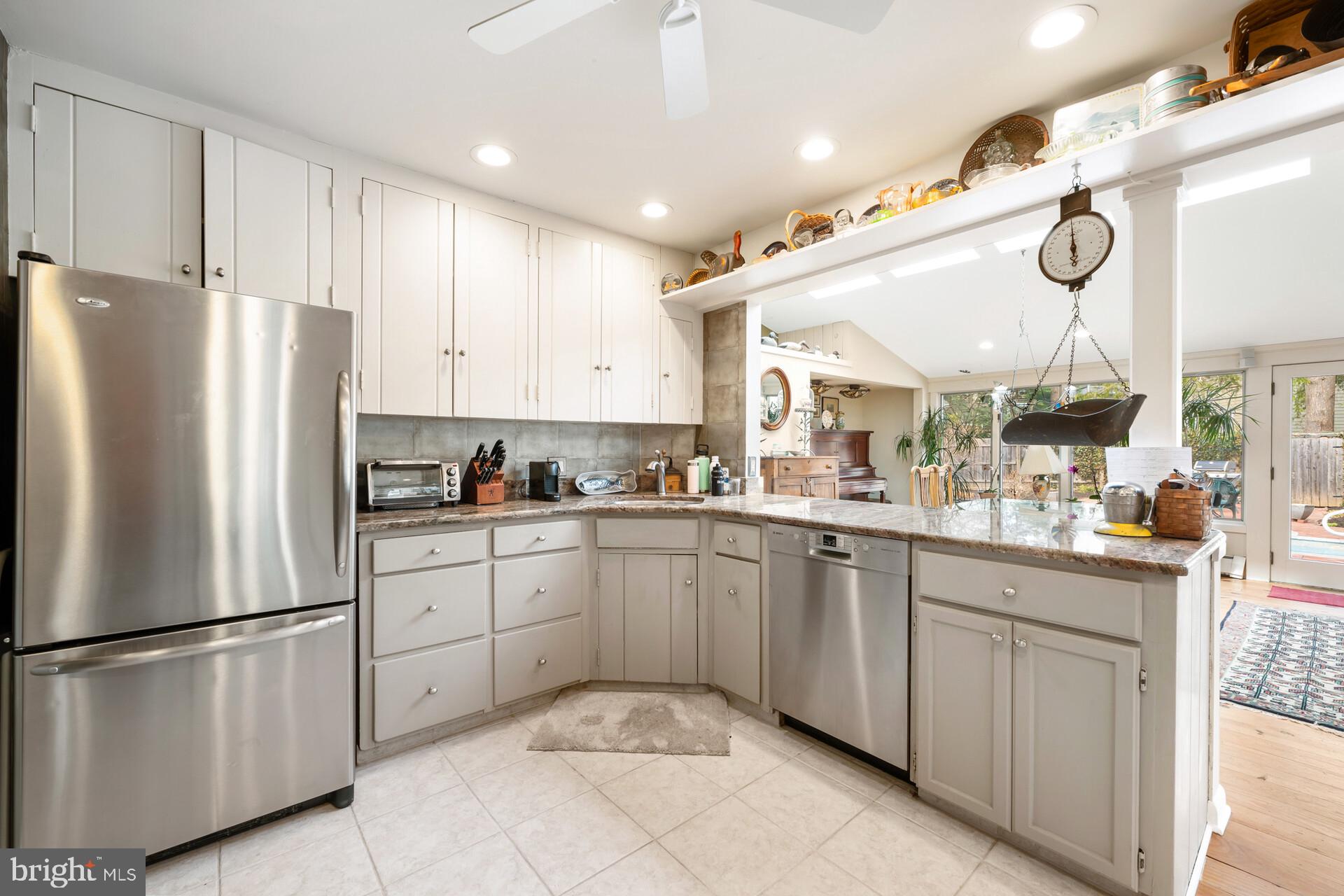 DOYLESTOWN - Residential