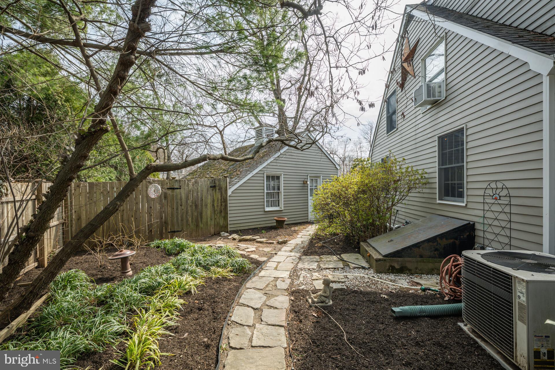 DOYLESTOWN - Residential