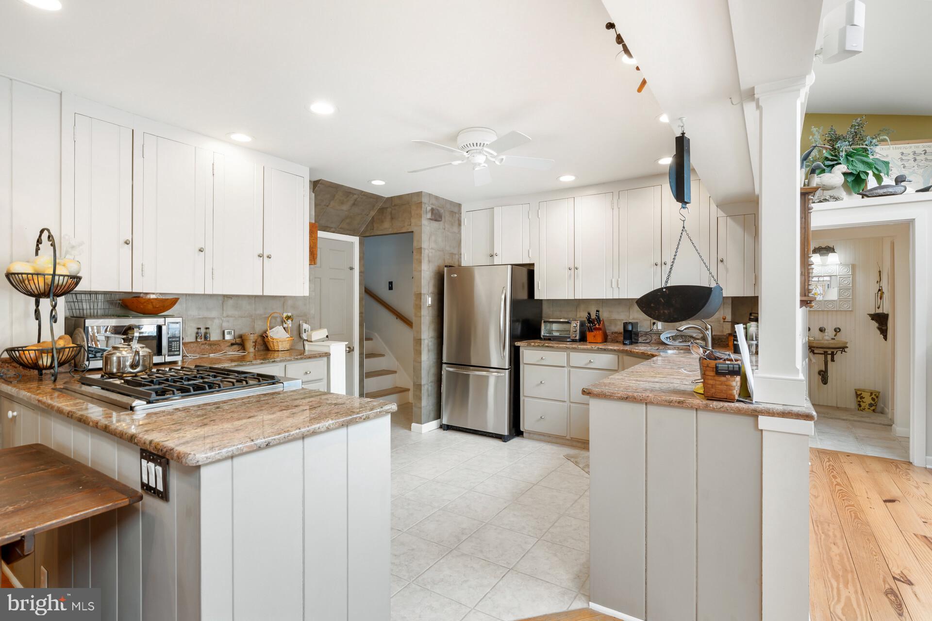 DOYLESTOWN - Residential