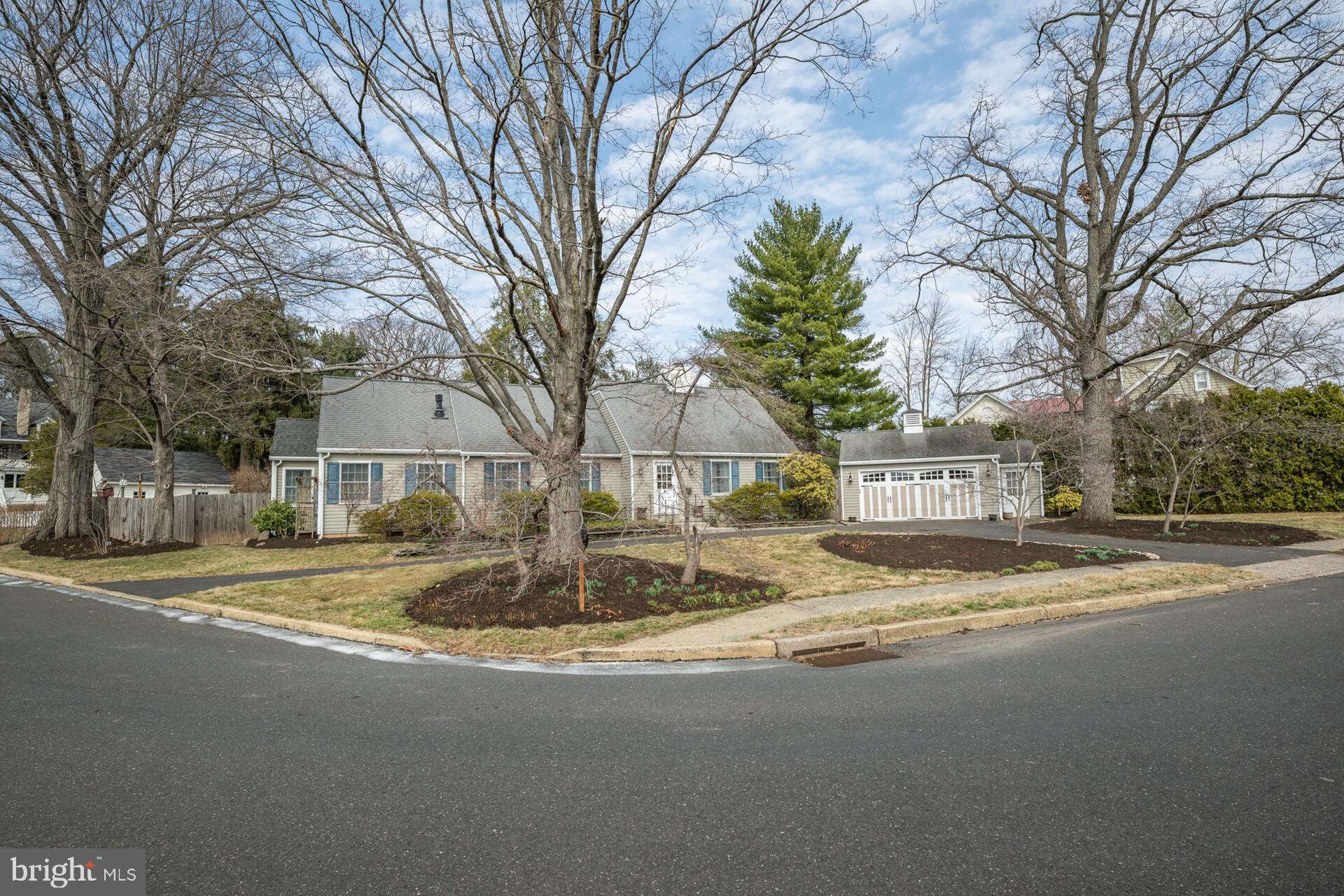 DOYLESTOWN - Residential