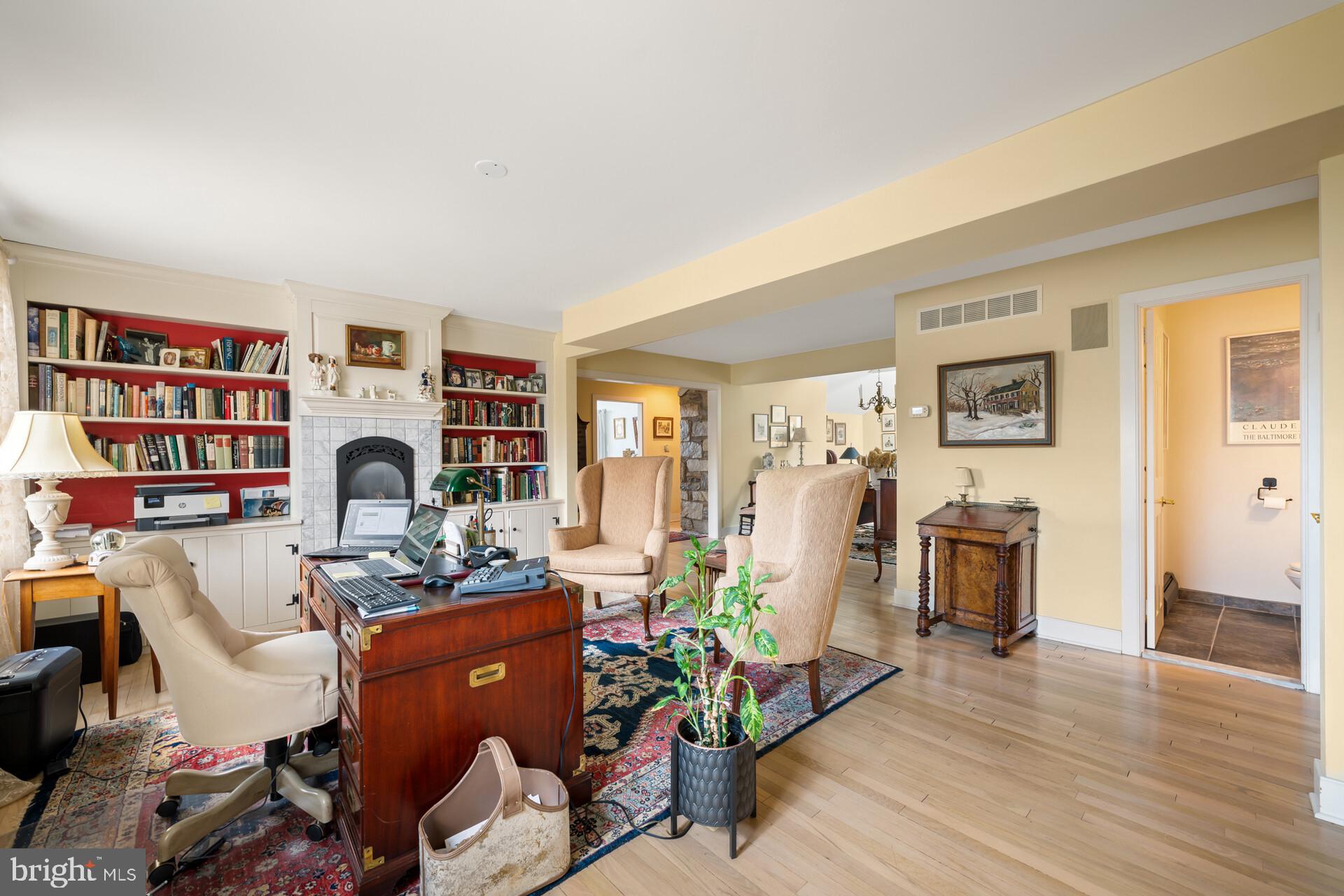 DOYLESTOWN - Residential