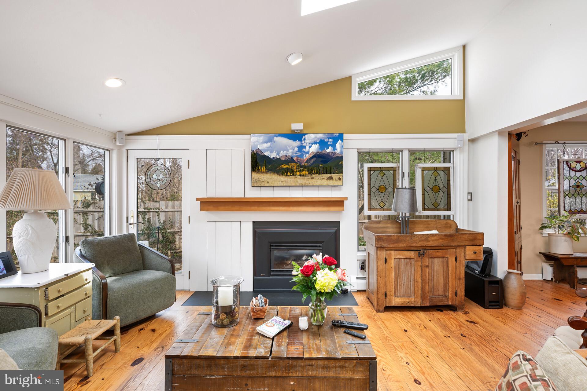 DOYLESTOWN - Residential