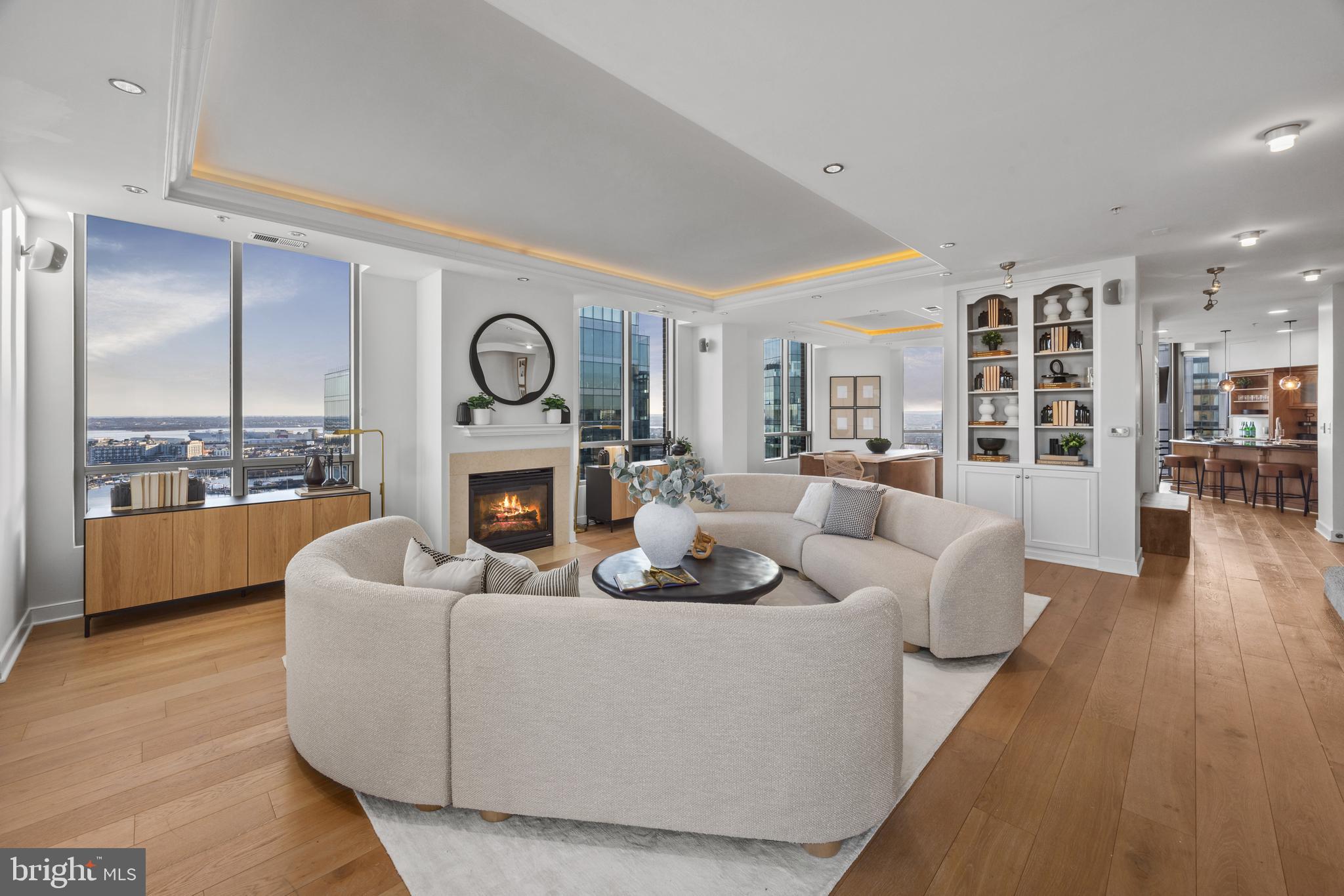 HARBOR EAST - Residential