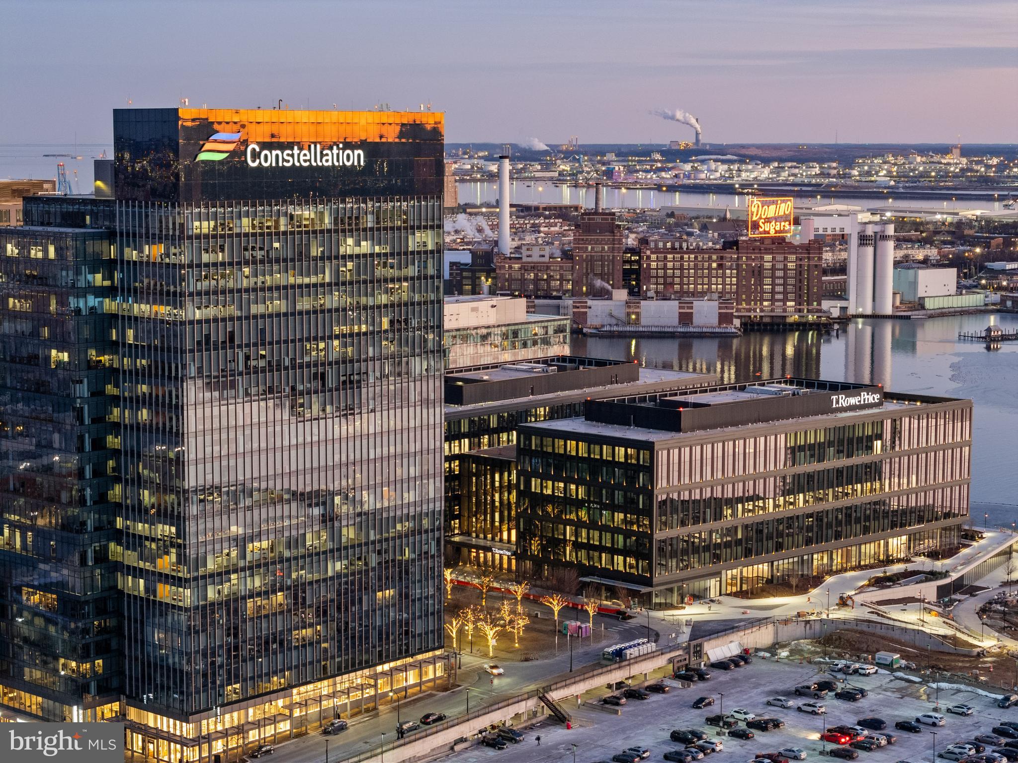 HARBOR EAST - Residential