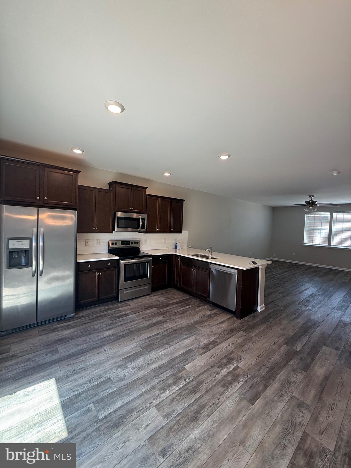 BERKELEY RIDGE - Residential
