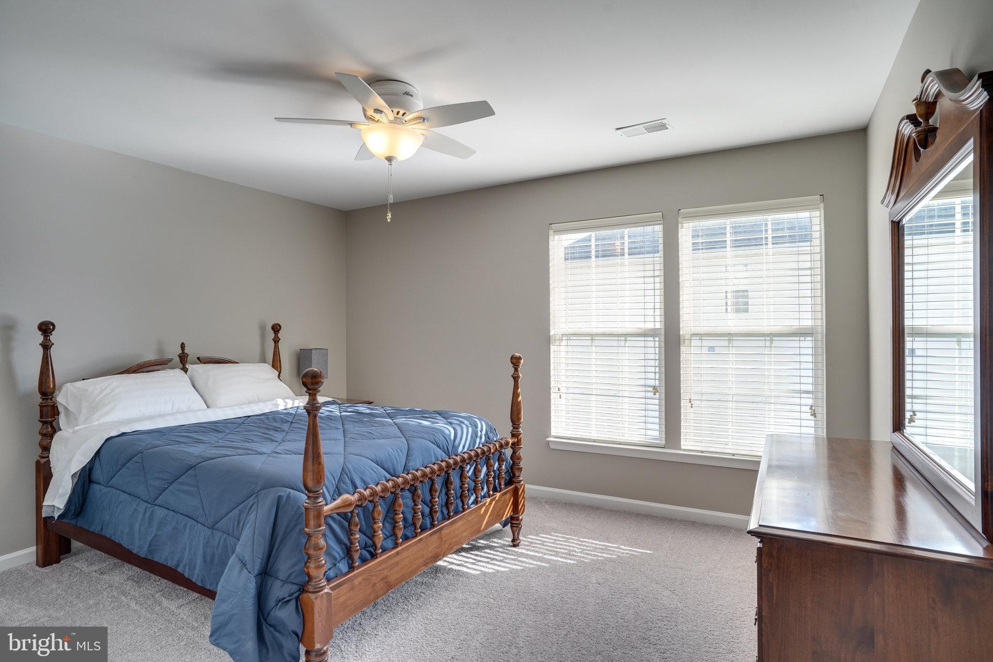 HERITAGE FARMS - Residential