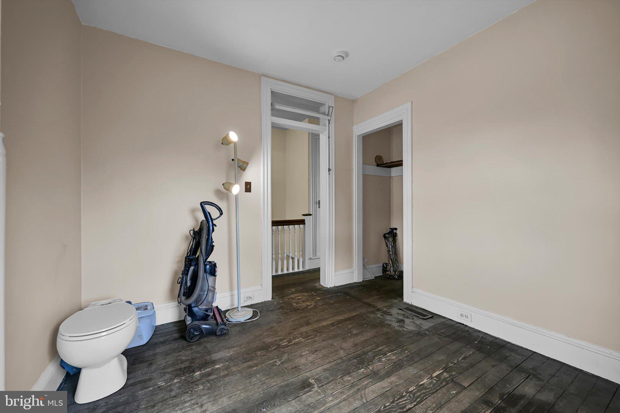 LANCASTER - Residential