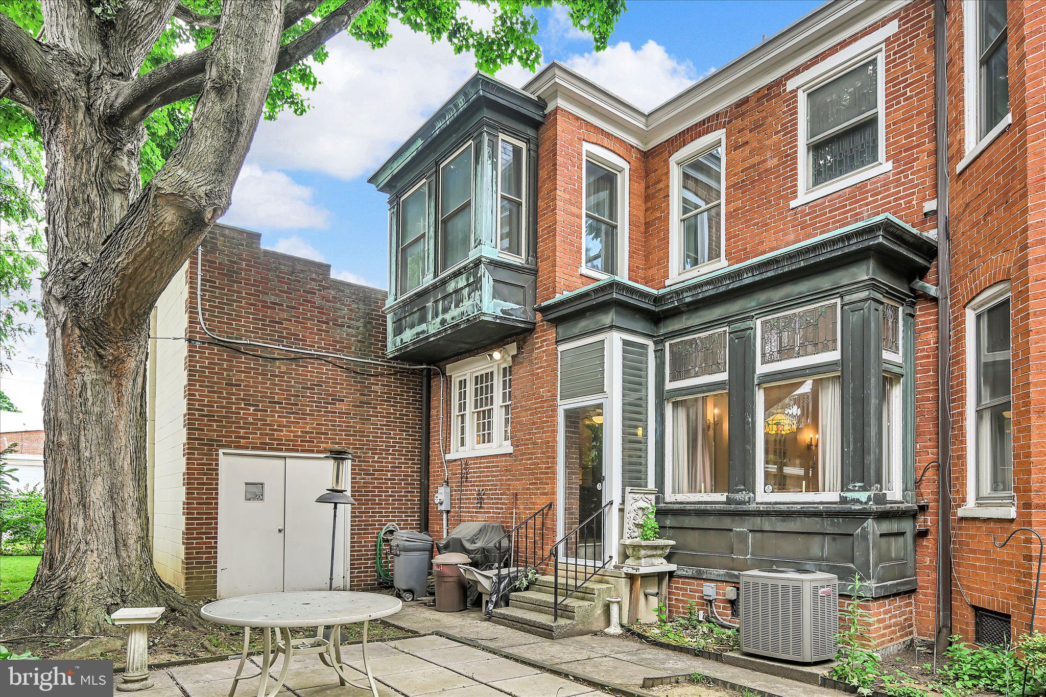 LANCASTER - Residential
