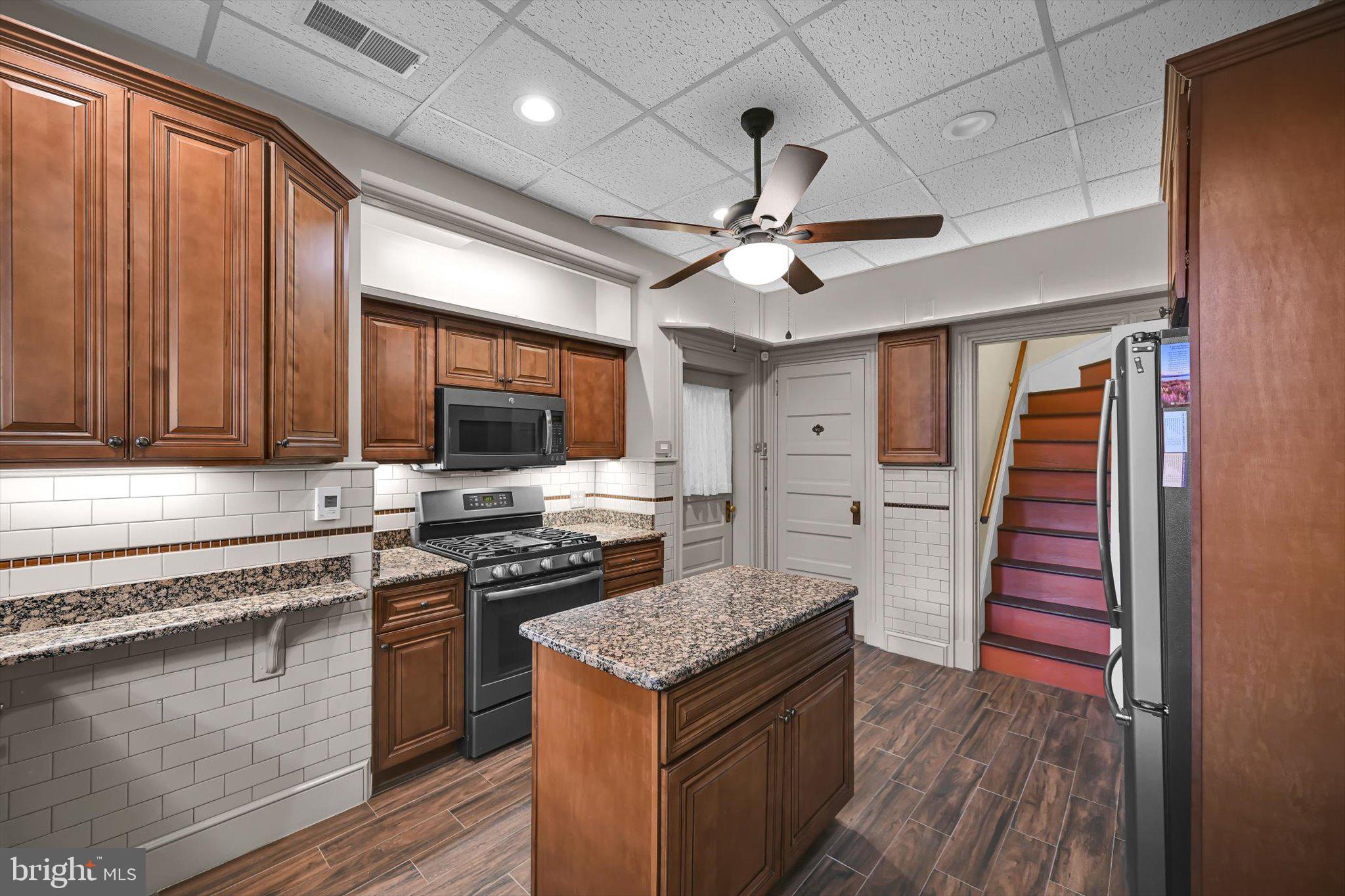 LANCASTER - Residential