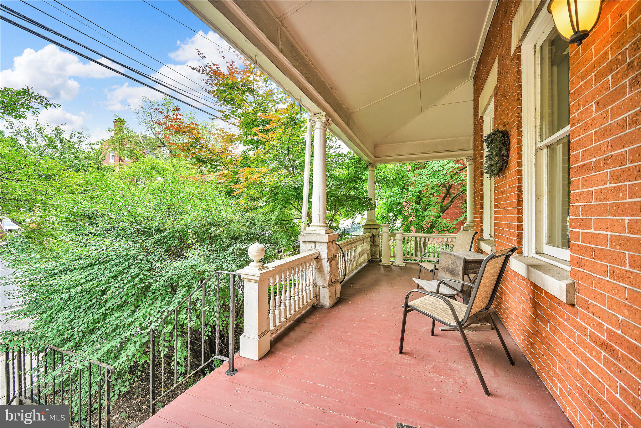 LANCASTER - Residential