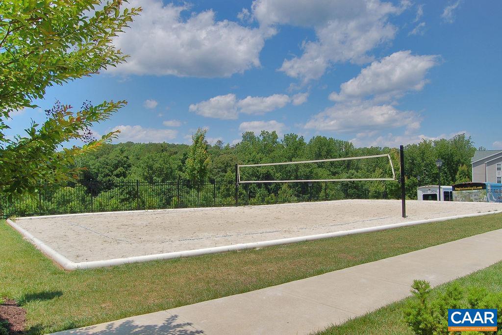 EAGLES LANDING - Residential