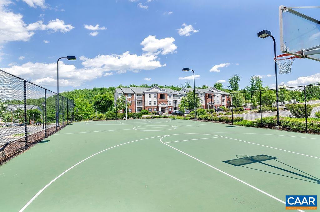 EAGLES LANDING - Residential