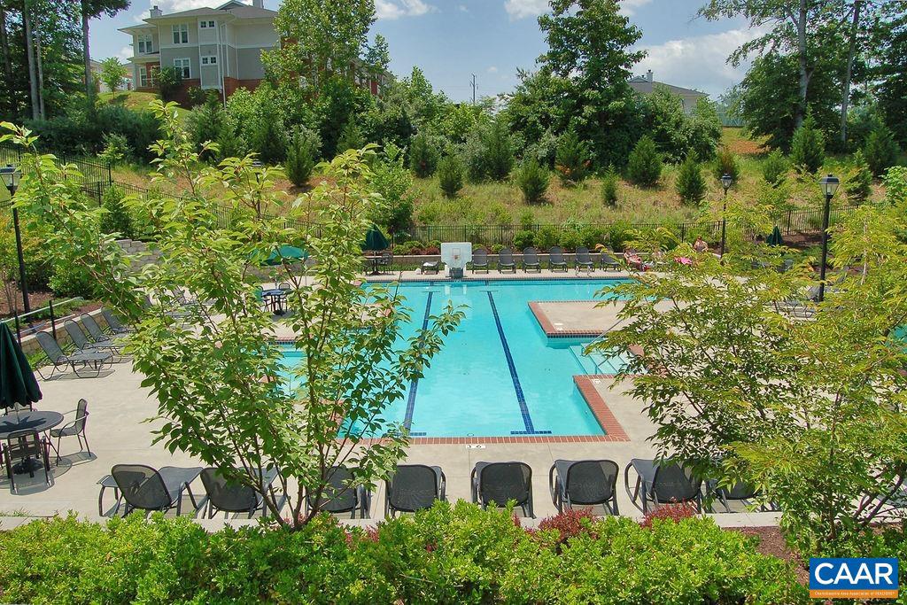 EAGLES LANDING - Residential
