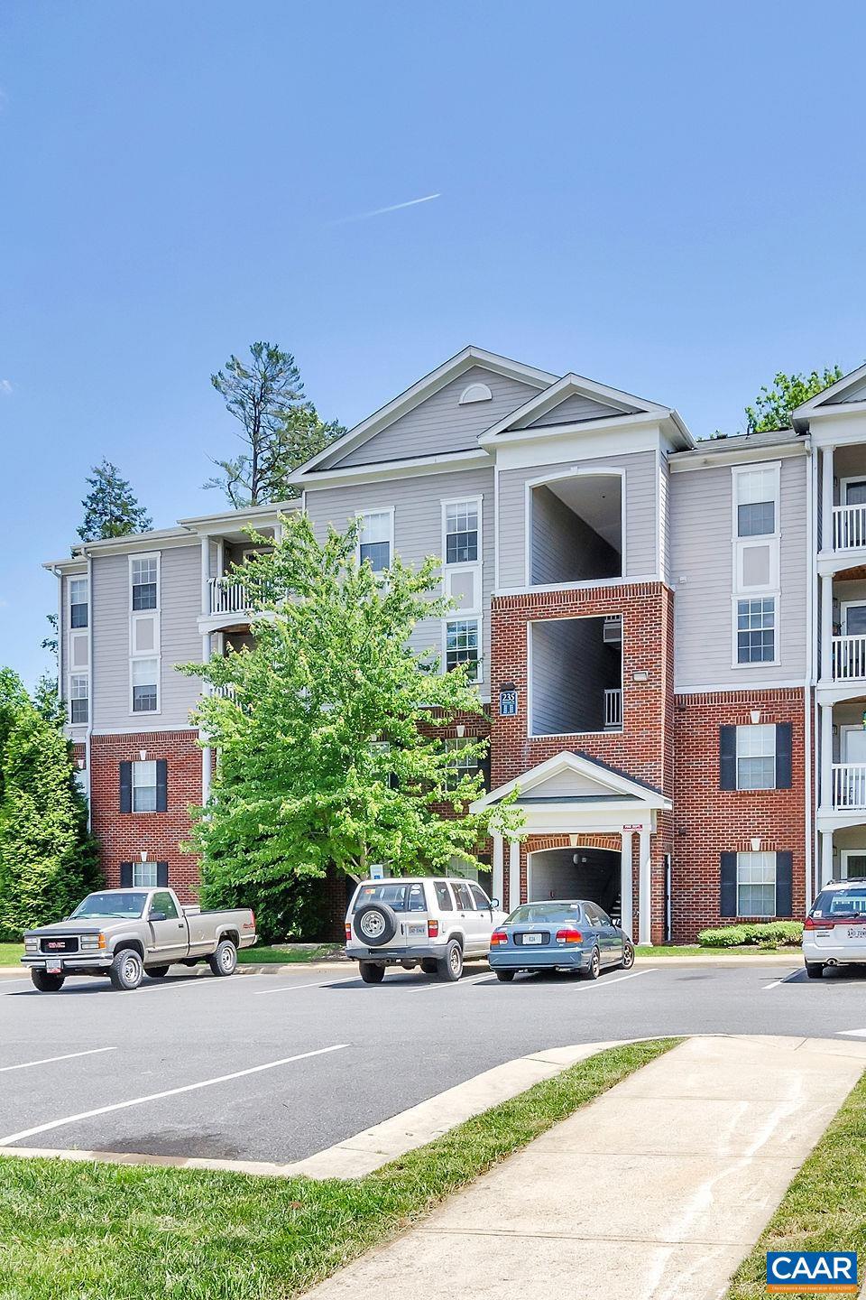 EAGLES LANDING - Residential