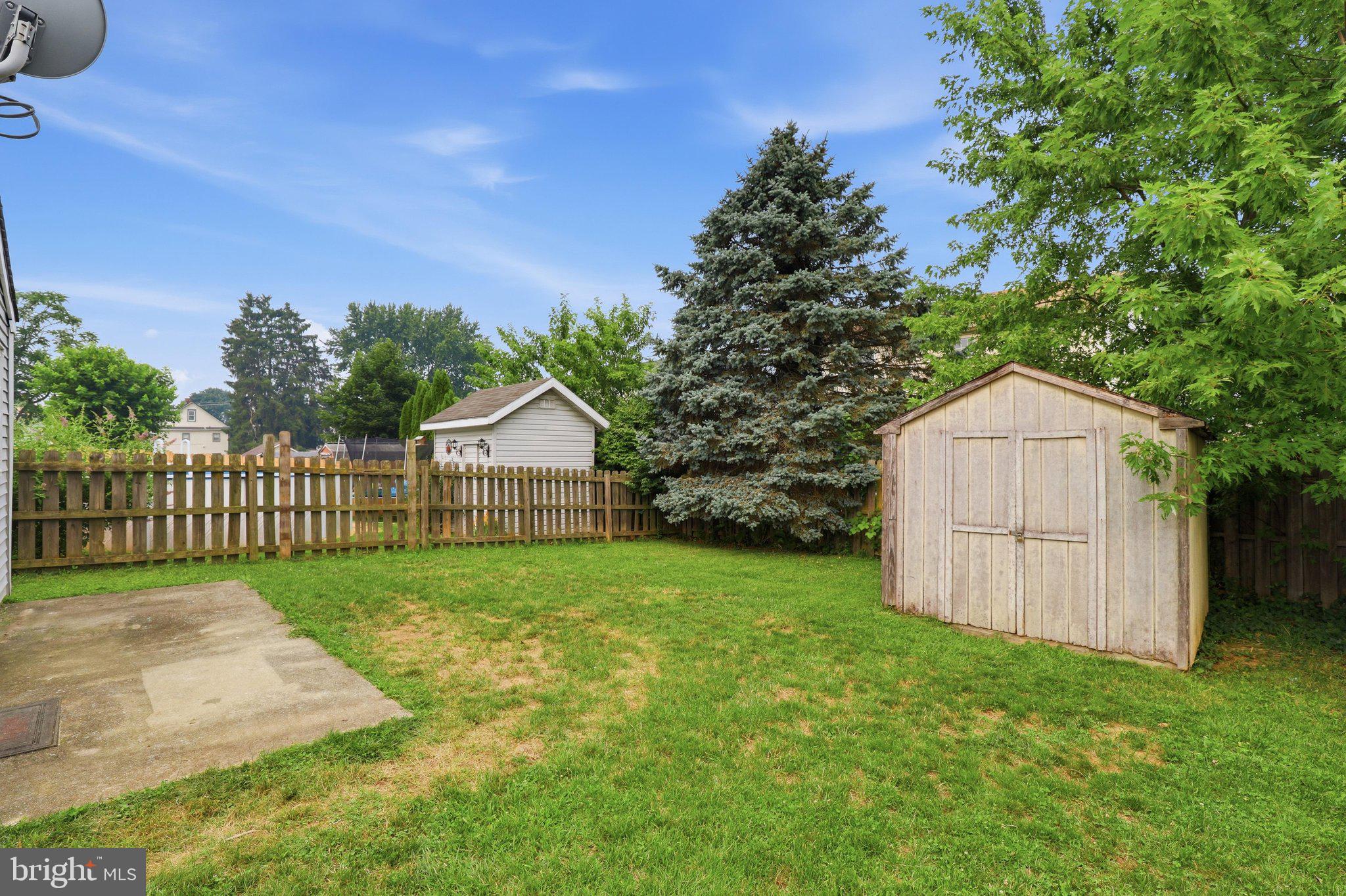 LAKEVIEW VILLAGE - Residential
