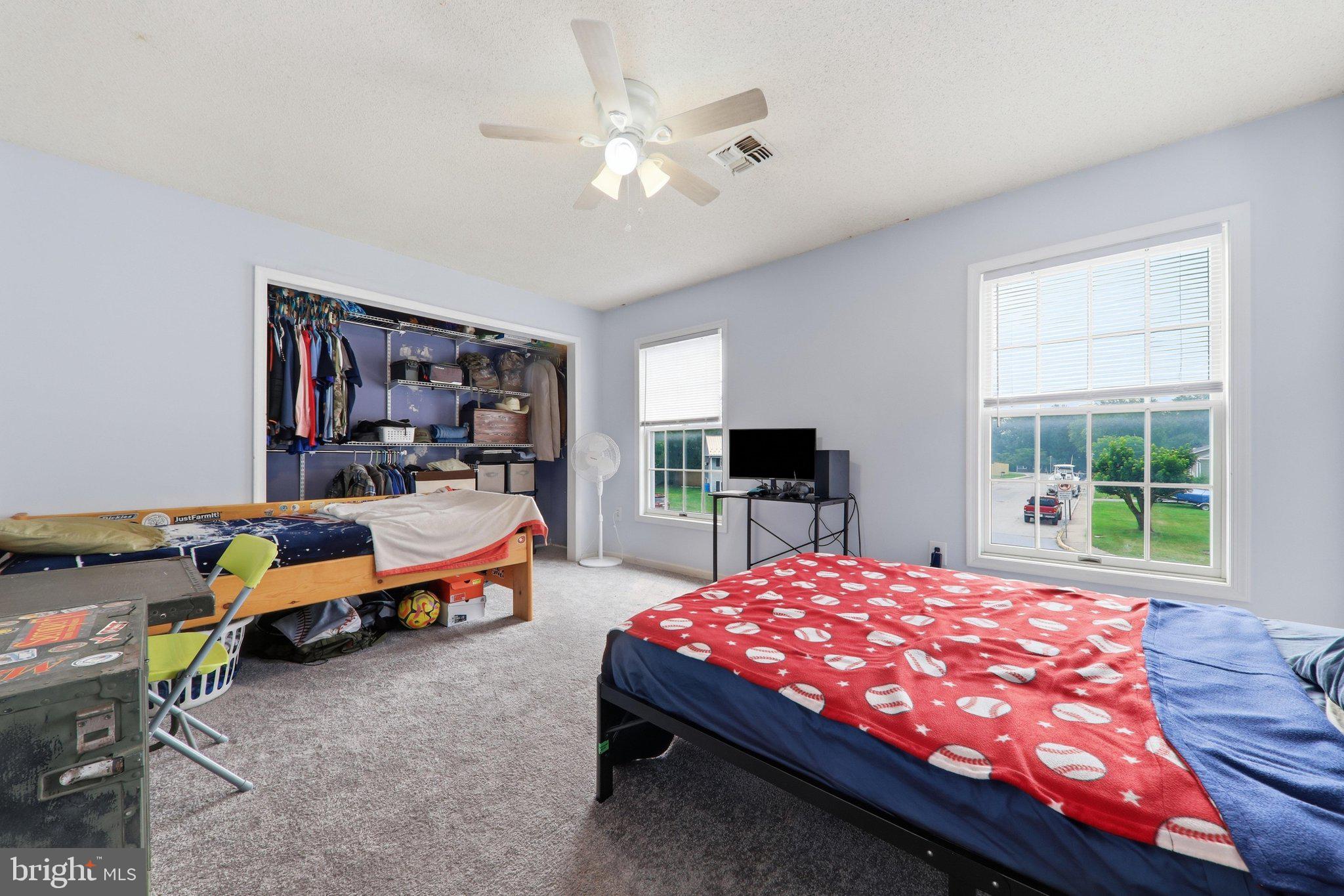LAKEVIEW VILLAGE - Residential