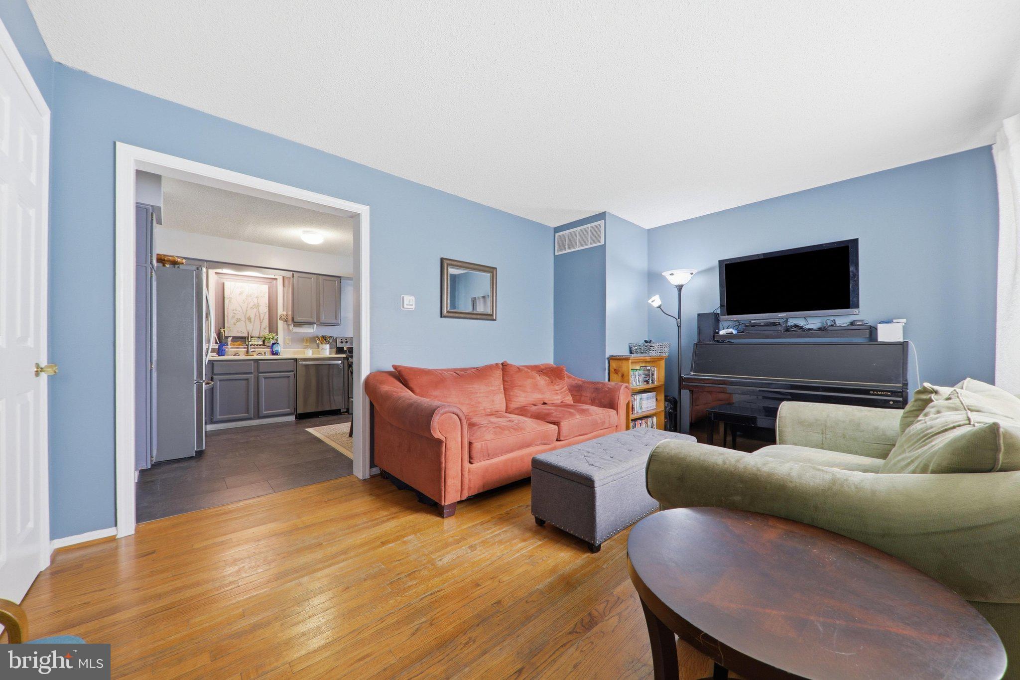LAKEVIEW VILLAGE - Residential