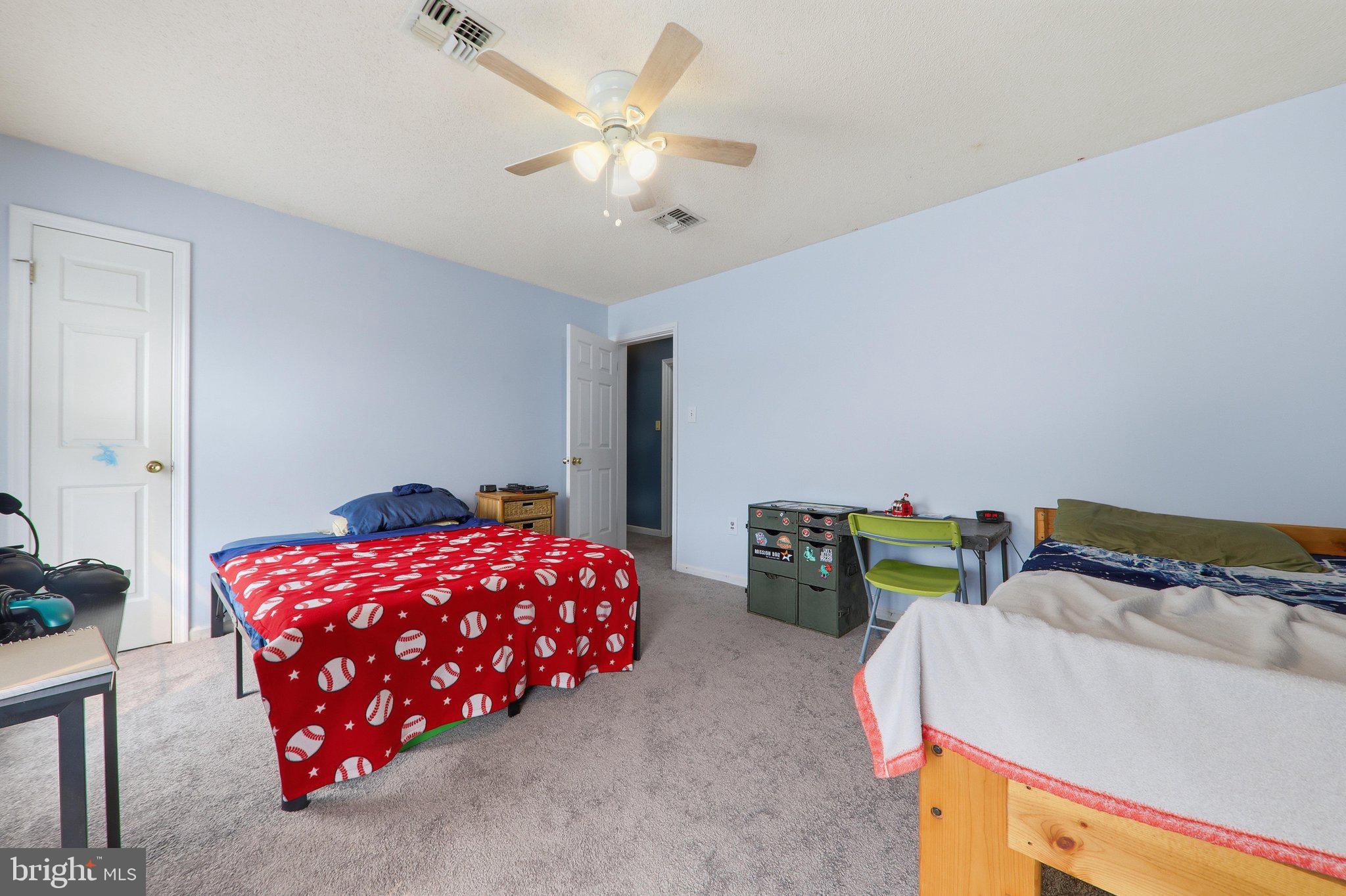 LAKEVIEW VILLAGE - Residential
