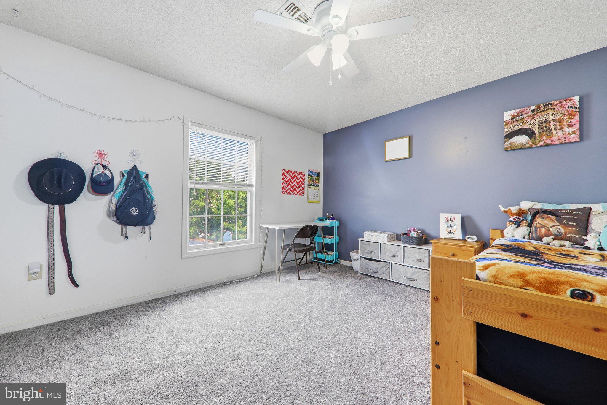 LAKEVIEW VILLAGE - Residential