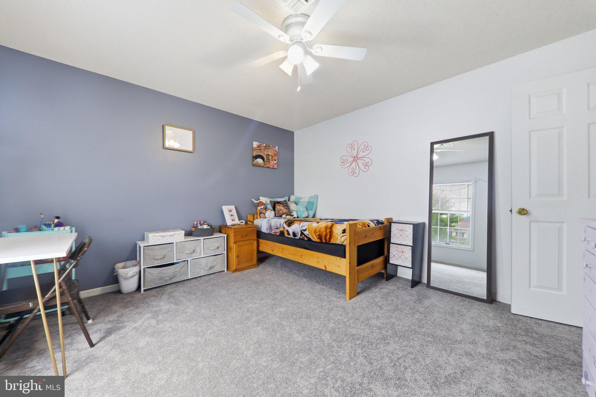 LAKEVIEW VILLAGE - Residential
