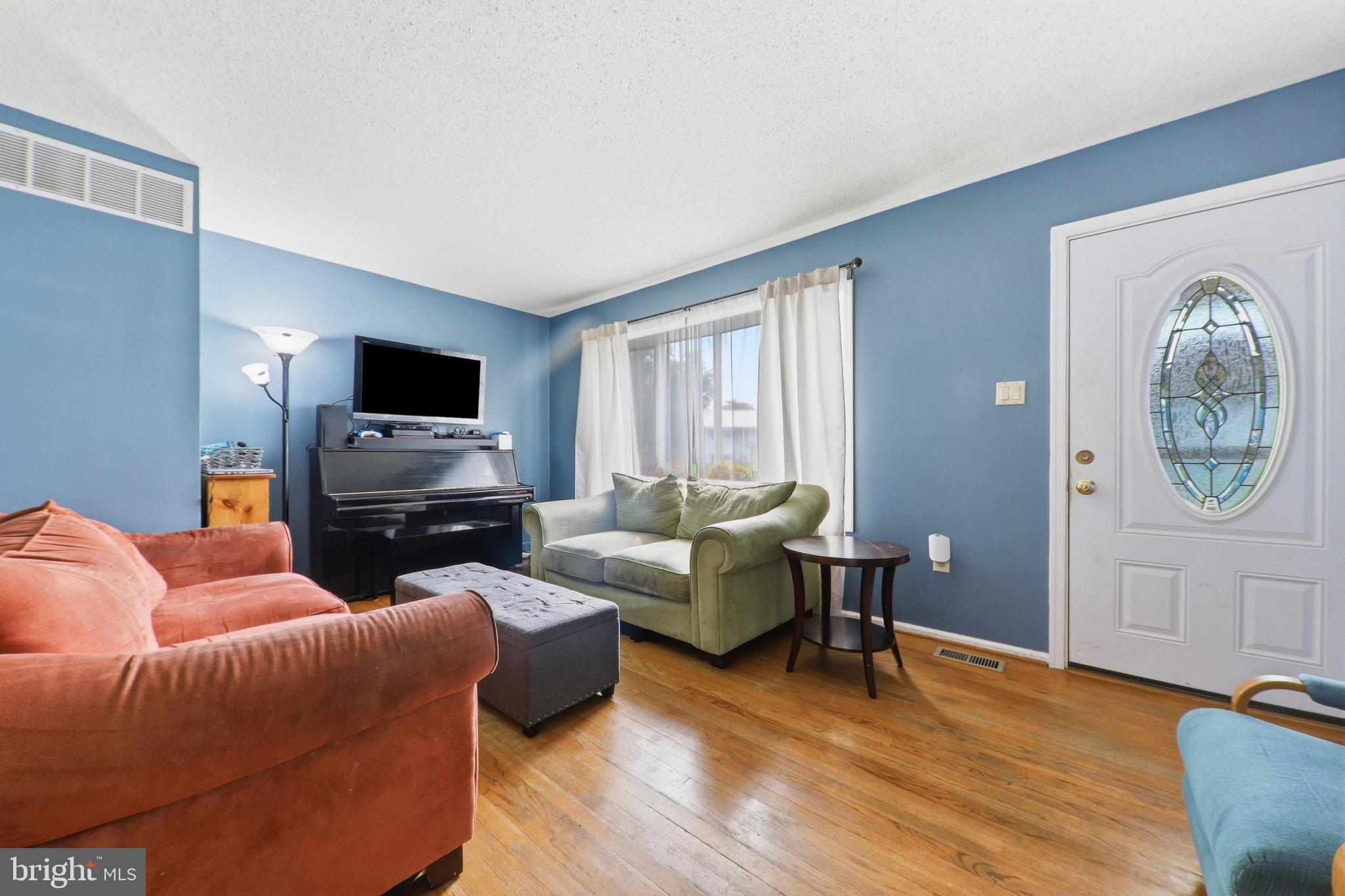LAKEVIEW VILLAGE - Residential