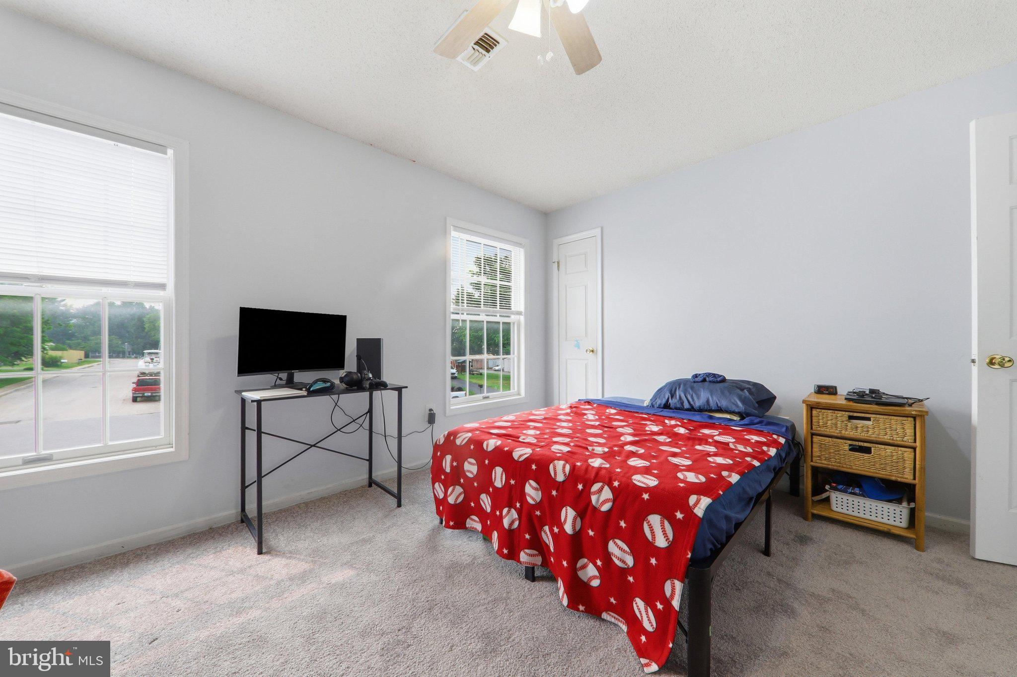LAKEVIEW VILLAGE - Residential