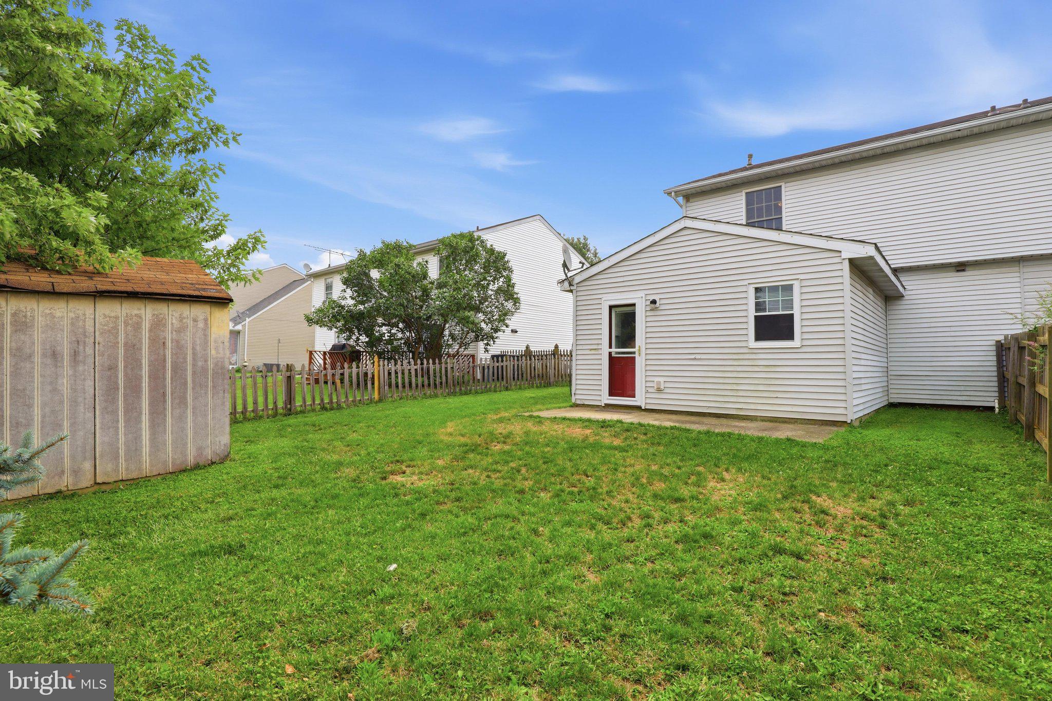 LAKEVIEW VILLAGE - Residential