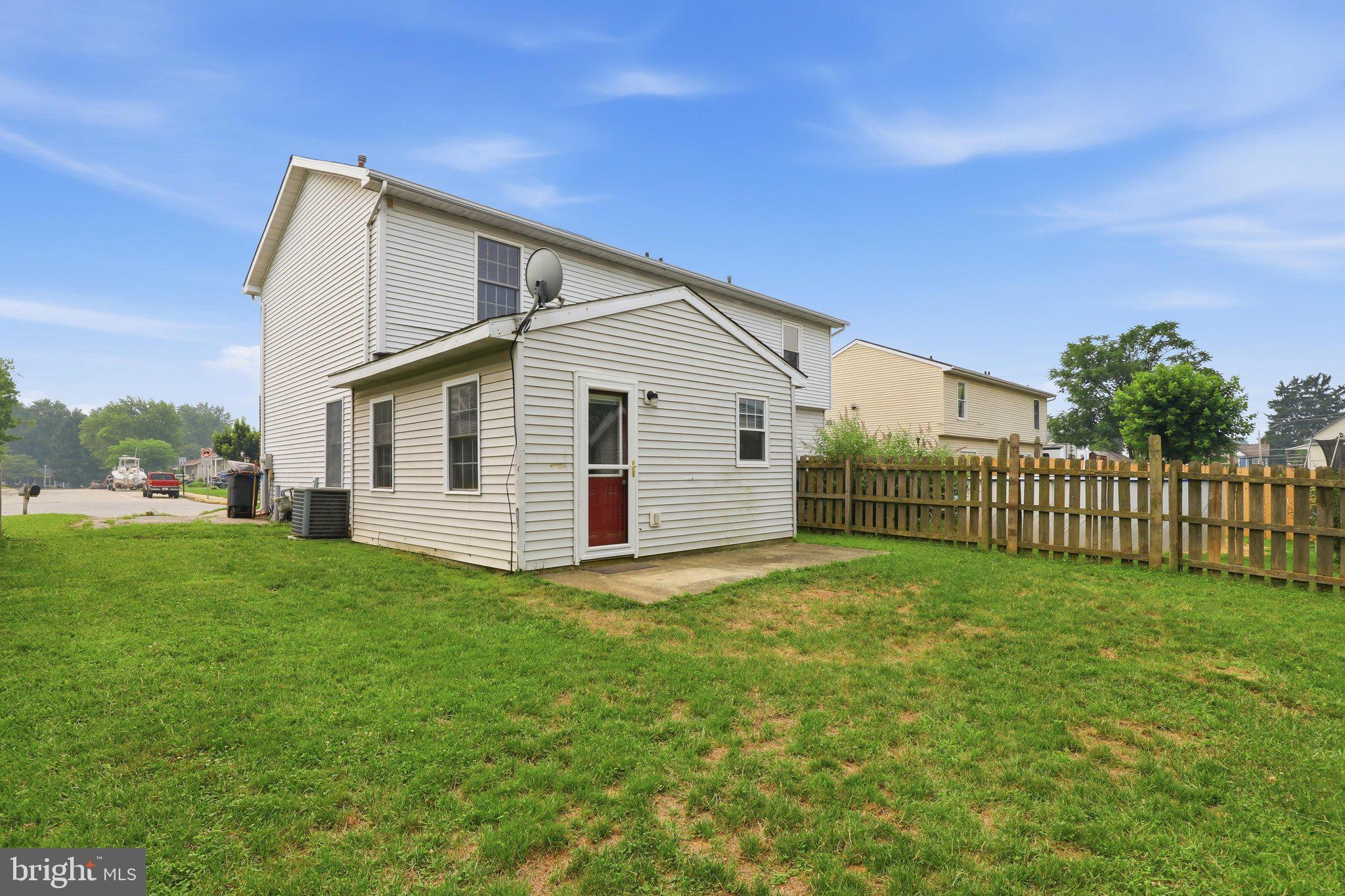 LAKEVIEW VILLAGE - Residential