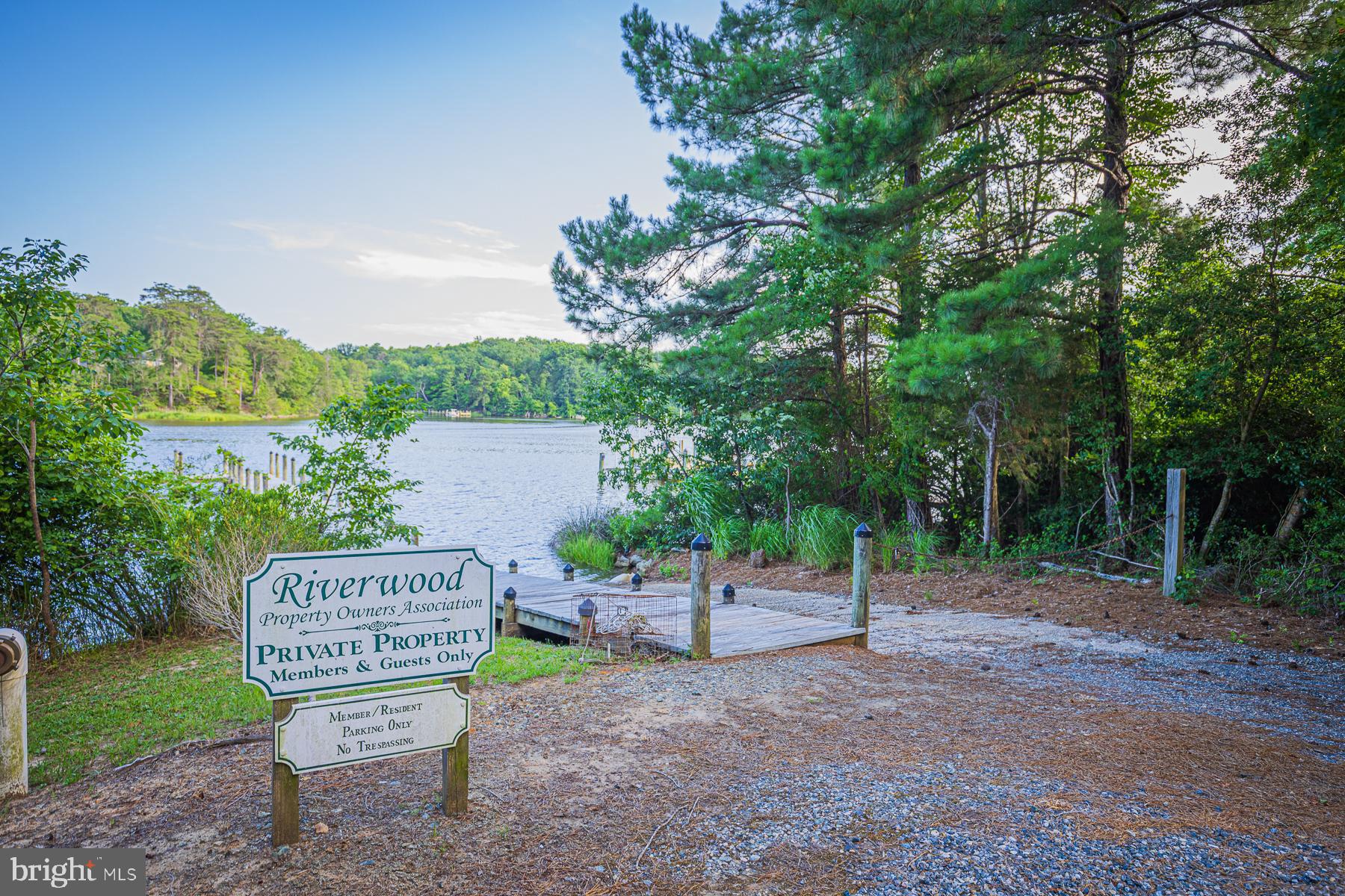 RIVERWOOD - Residential