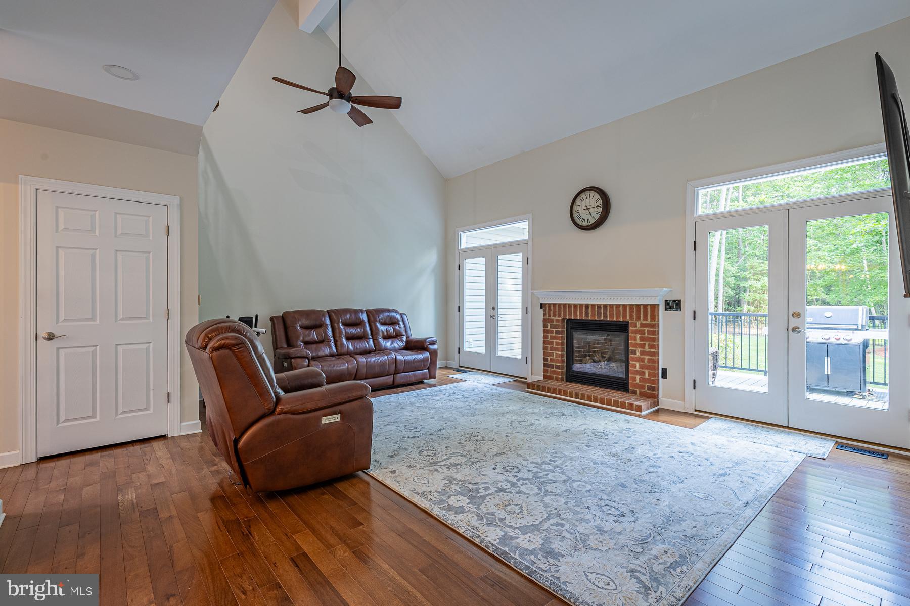 RIVERWOOD - Residential