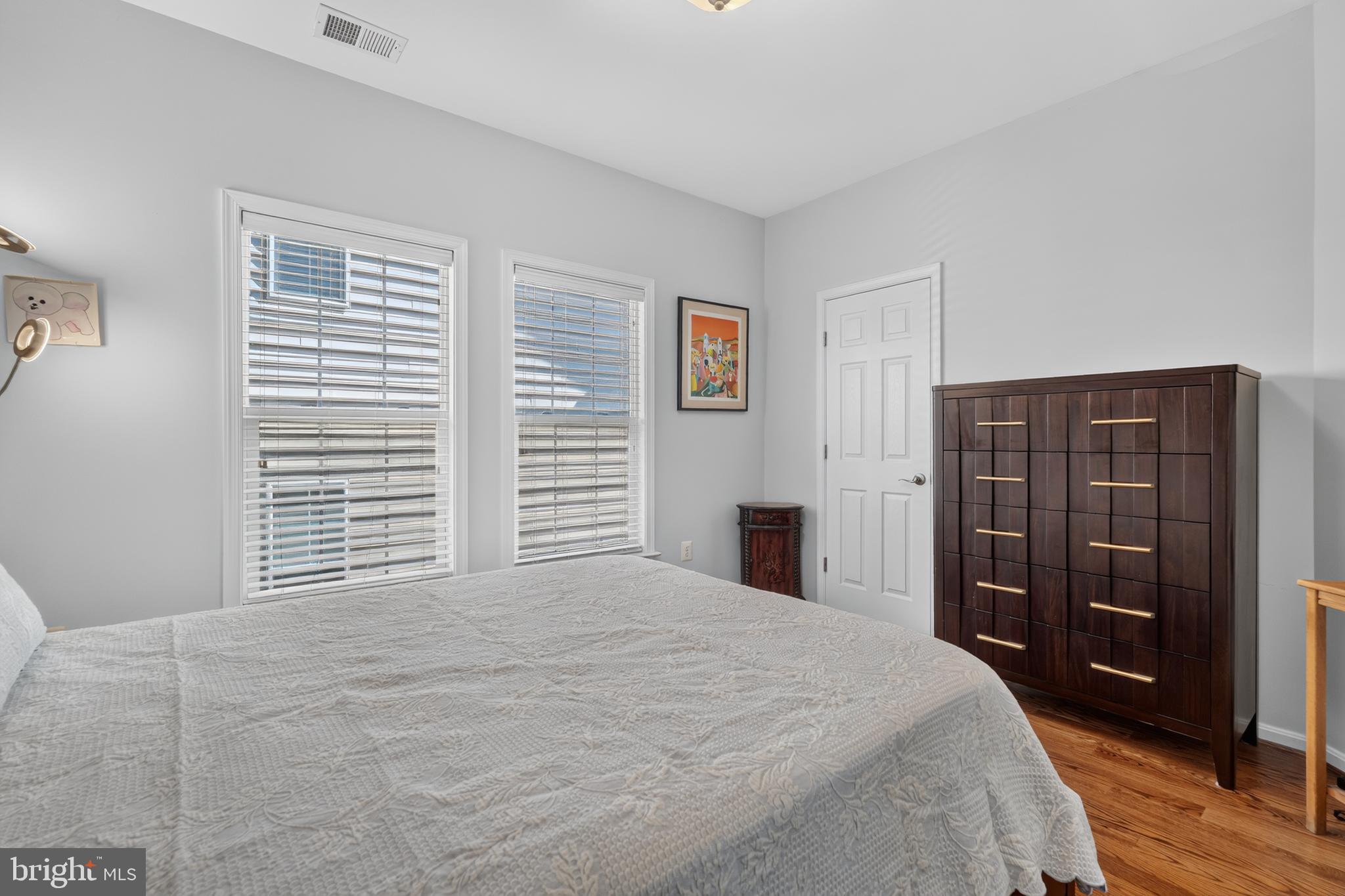 KINGSTOWNE - Residential