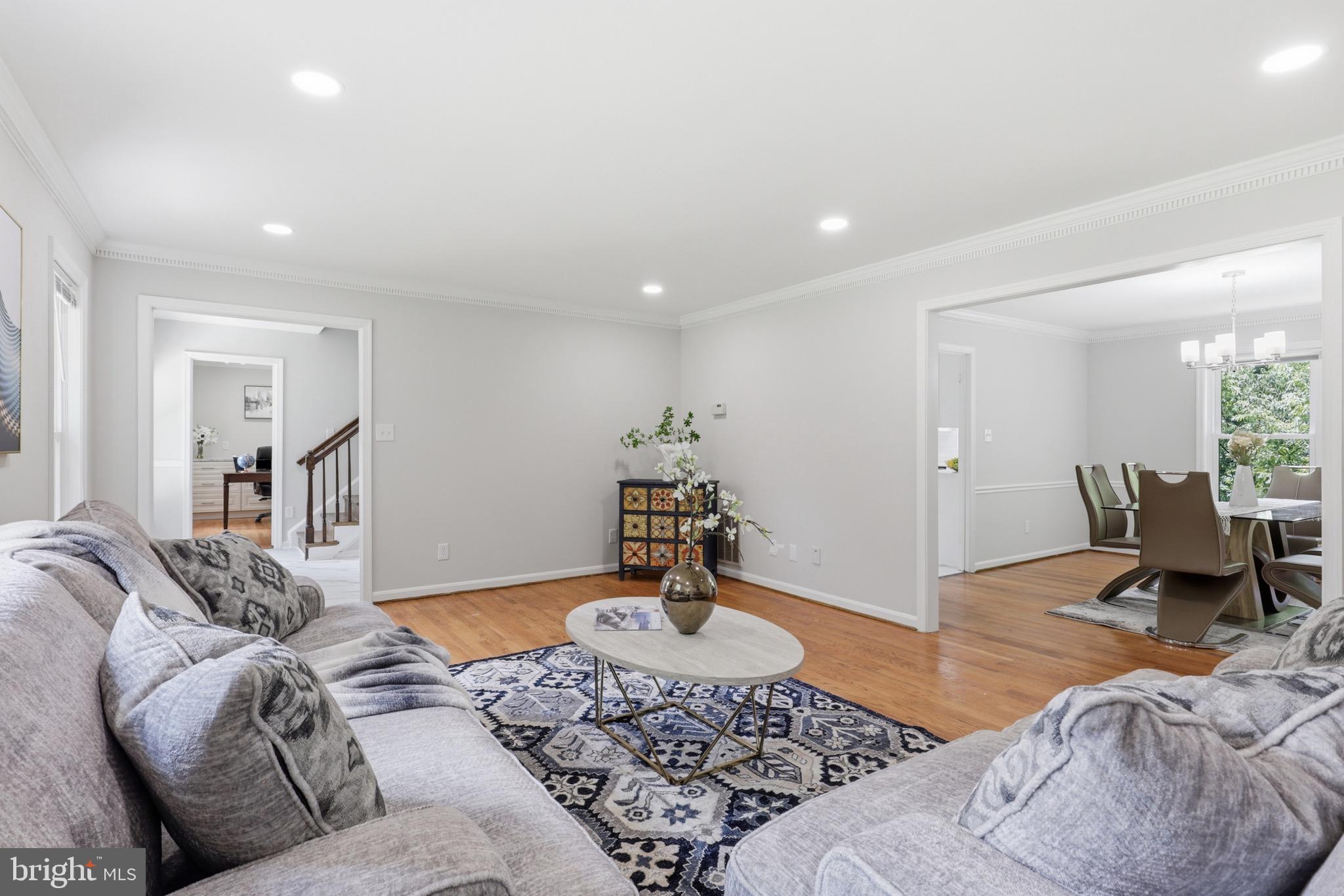 GAITHERSBURG TOWN - Residential