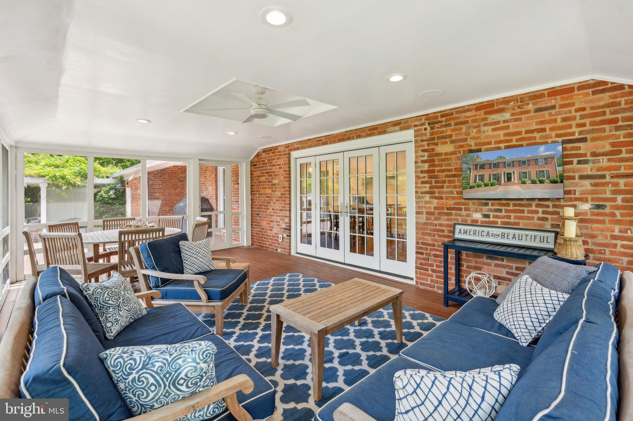 PINEY GLEN FARMS - Residential