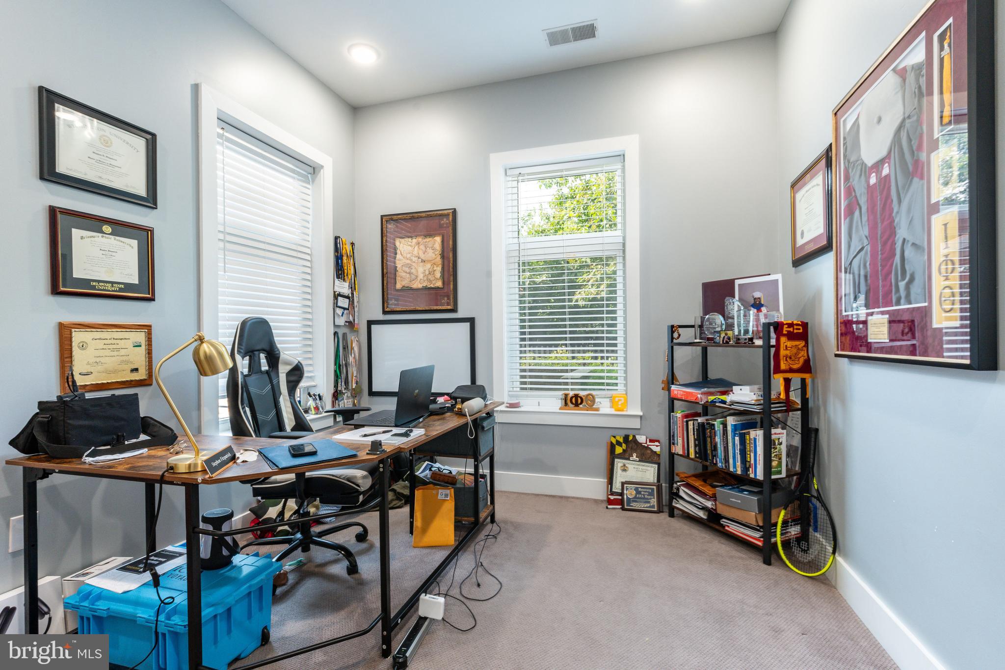 UNIVERSITY CITY - Commercial Sale