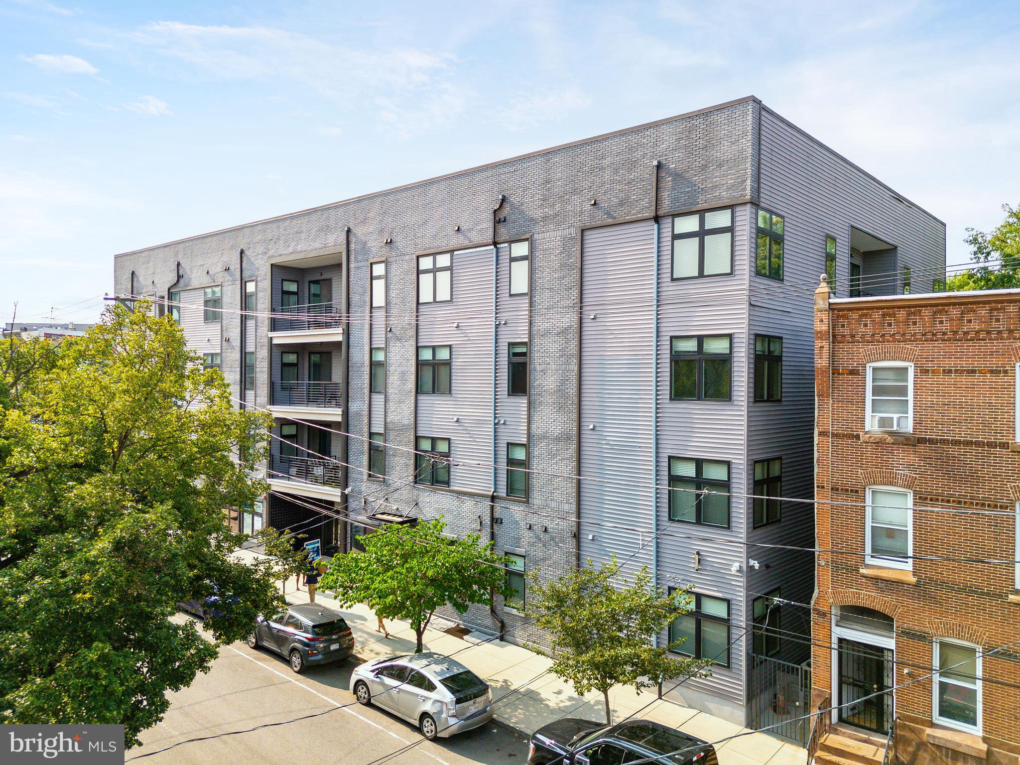 UNIVERSITY CITY - Commercial Sale