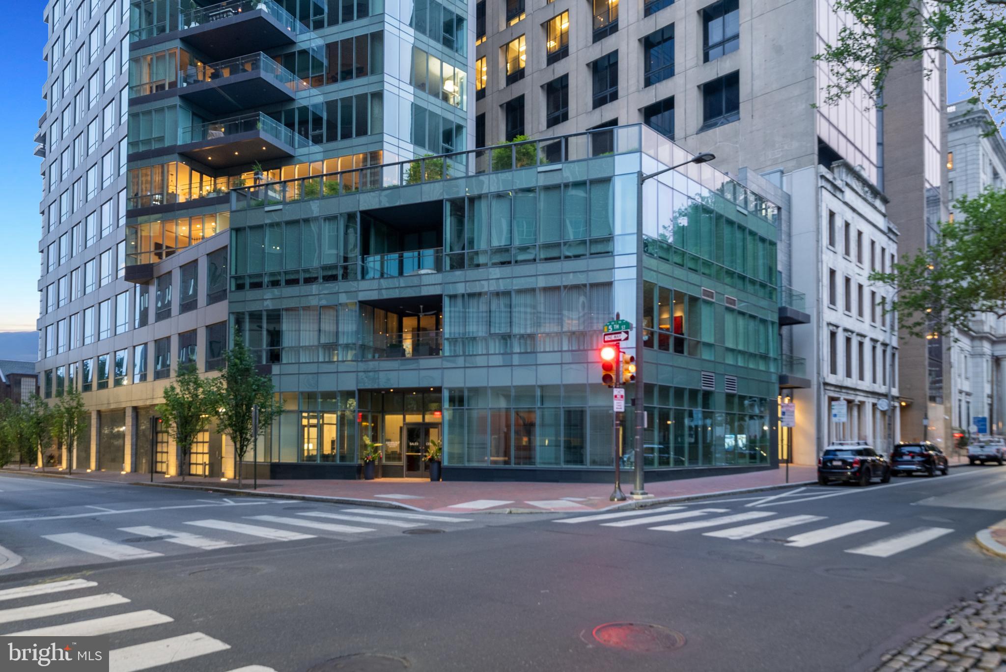 SOCIETY HILL - Residential