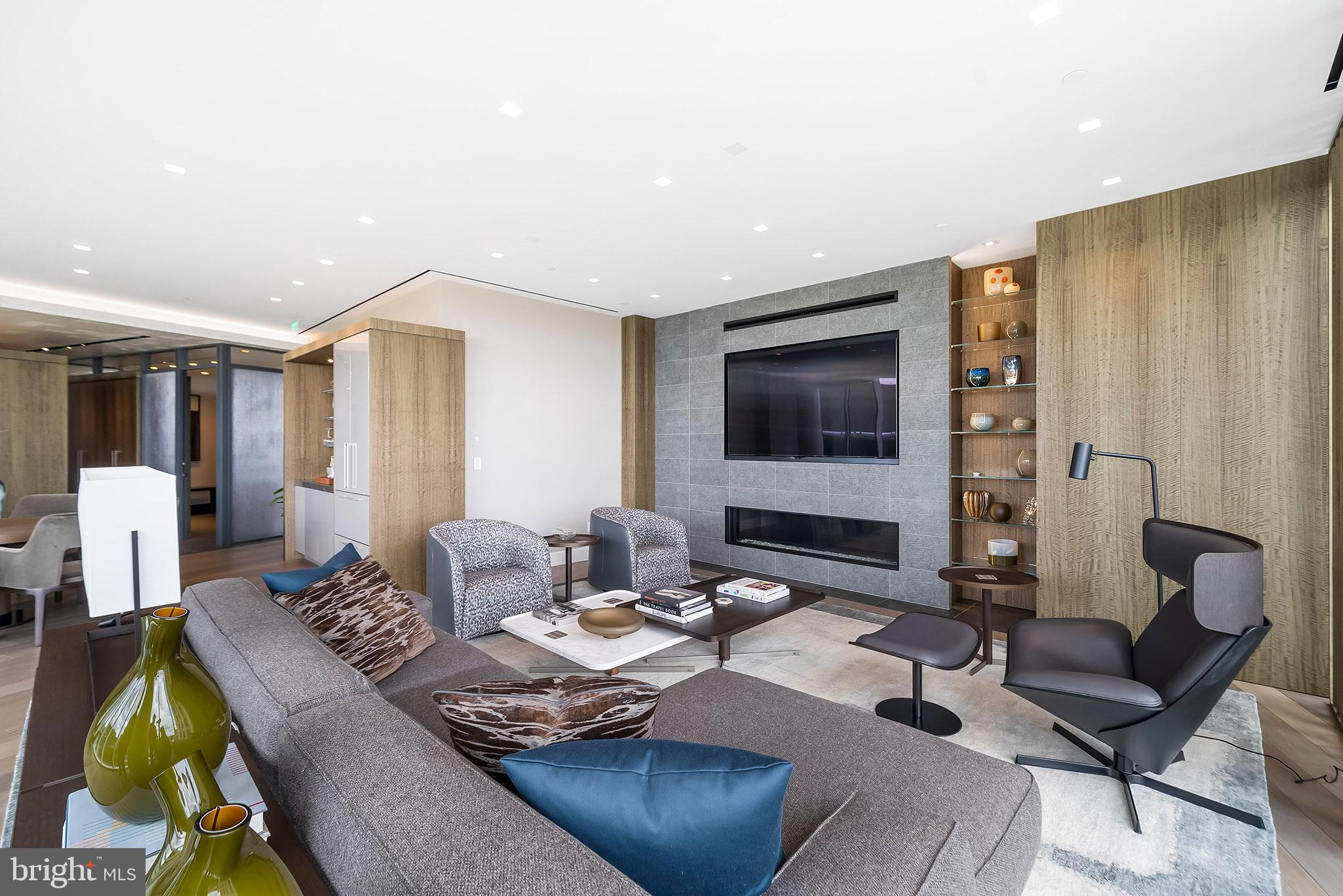 SOCIETY HILL - Residential