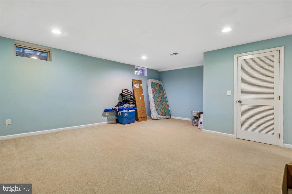 FOXBOROUGH - Residential