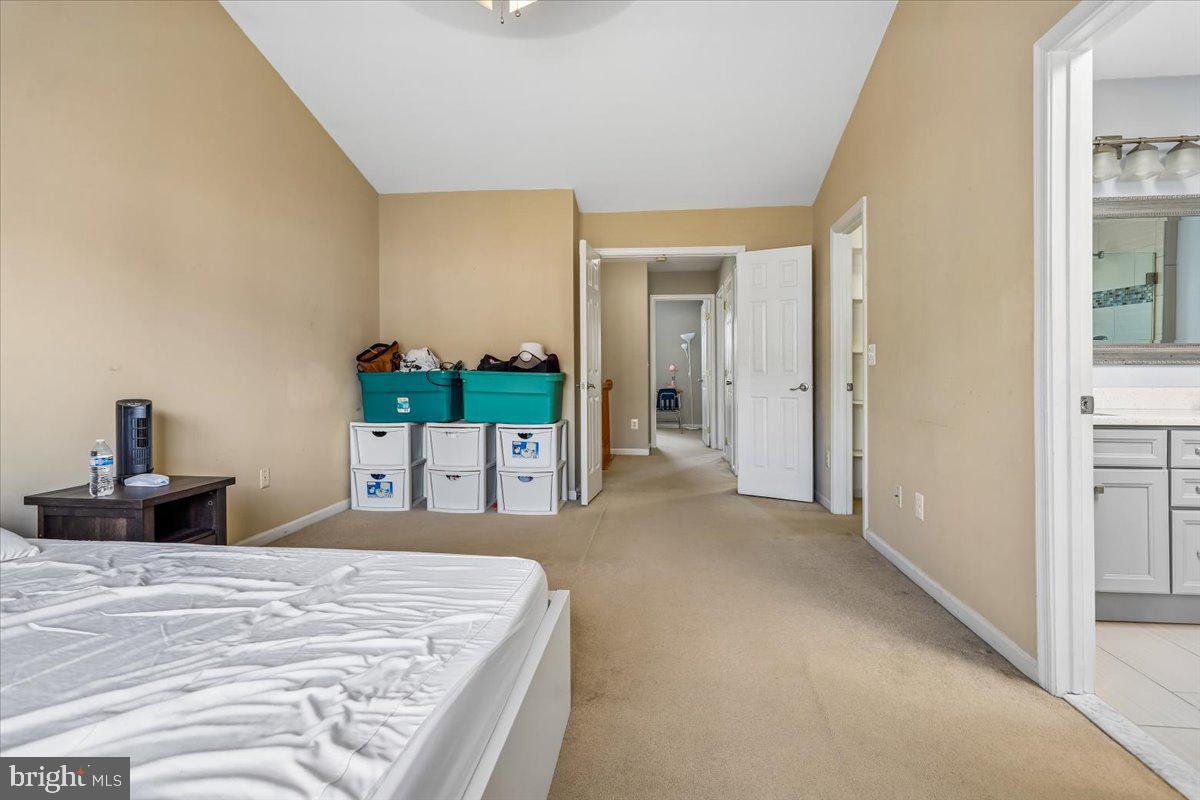 FOXBOROUGH - Residential