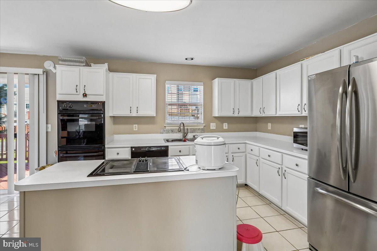 FOXBOROUGH - Residential