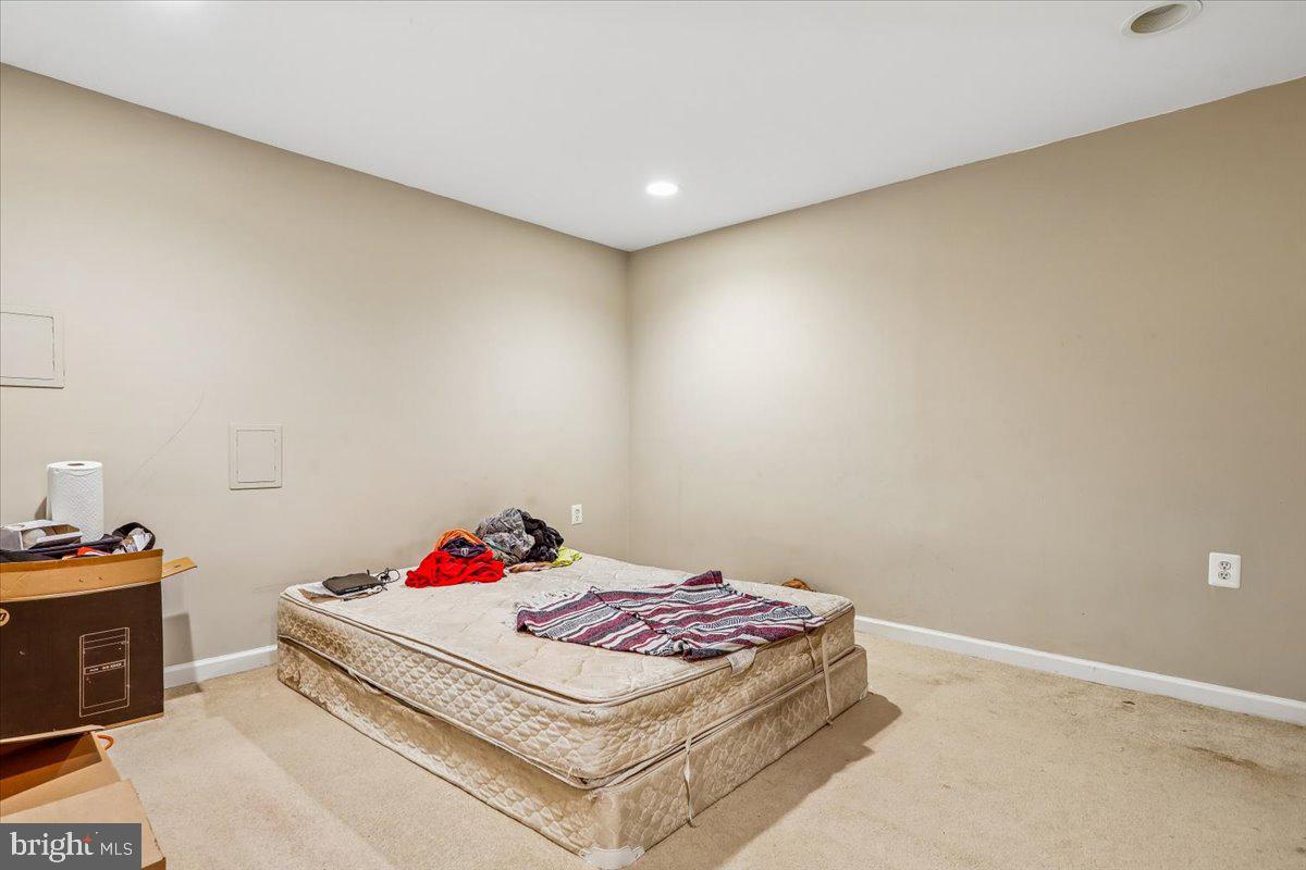 FOXBOROUGH - Residential