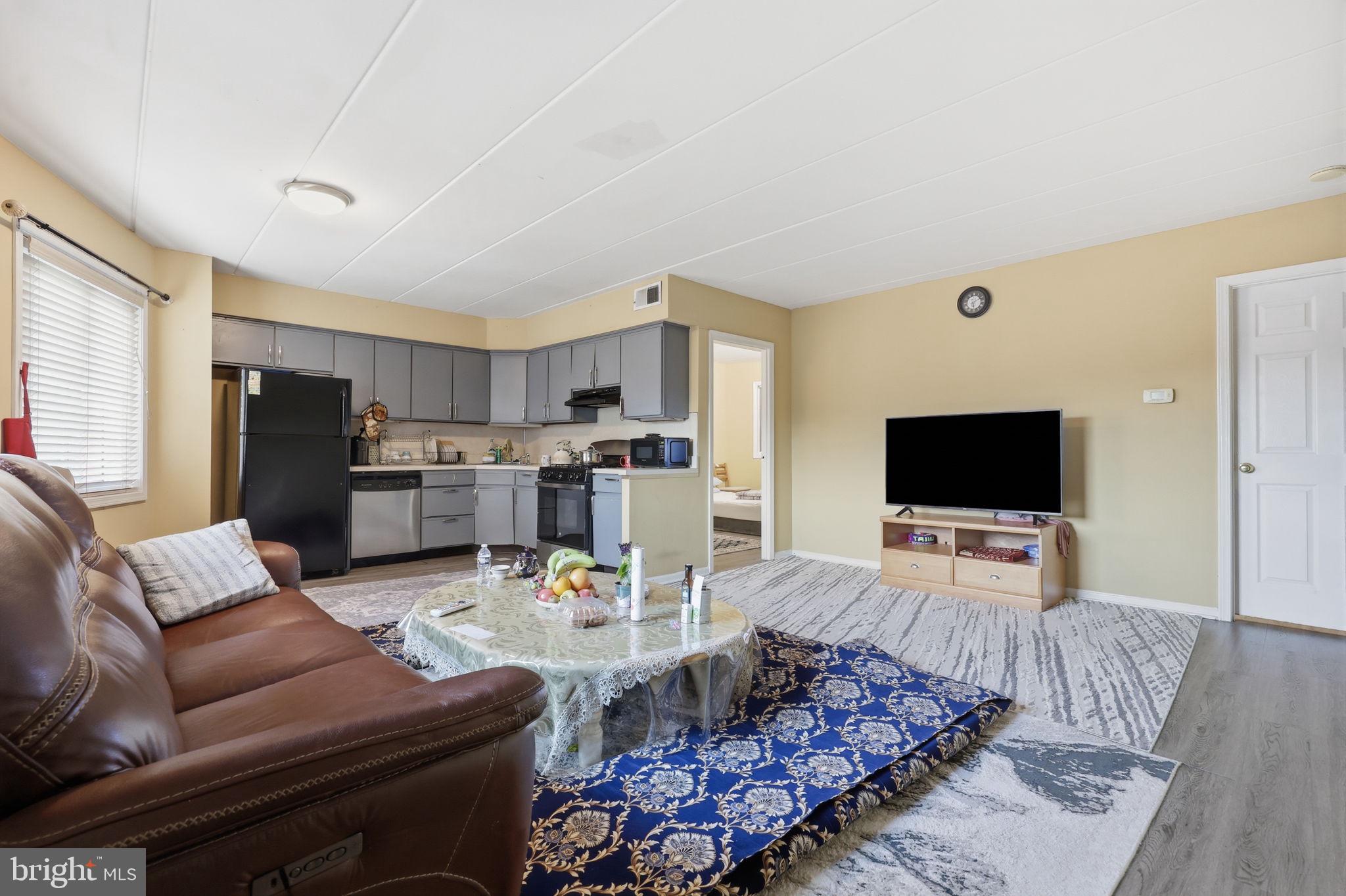 BUSTLETON - Residential Income