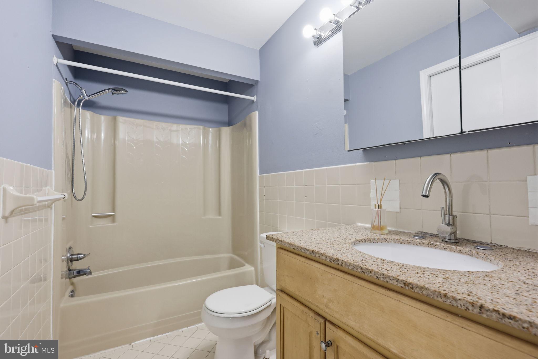 BUSTLETON - Residential Income