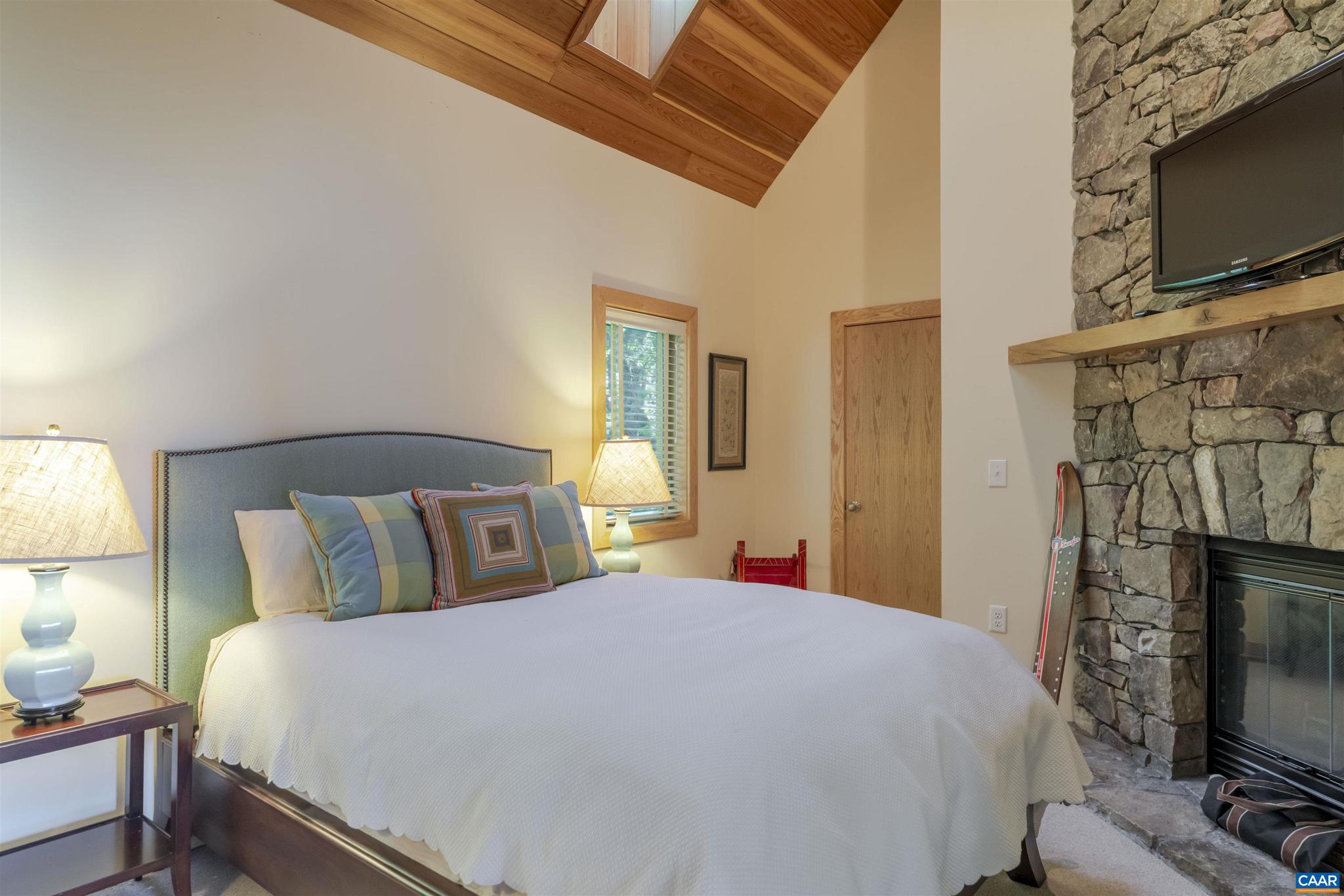 WINTERGREEN RESORT - Residential