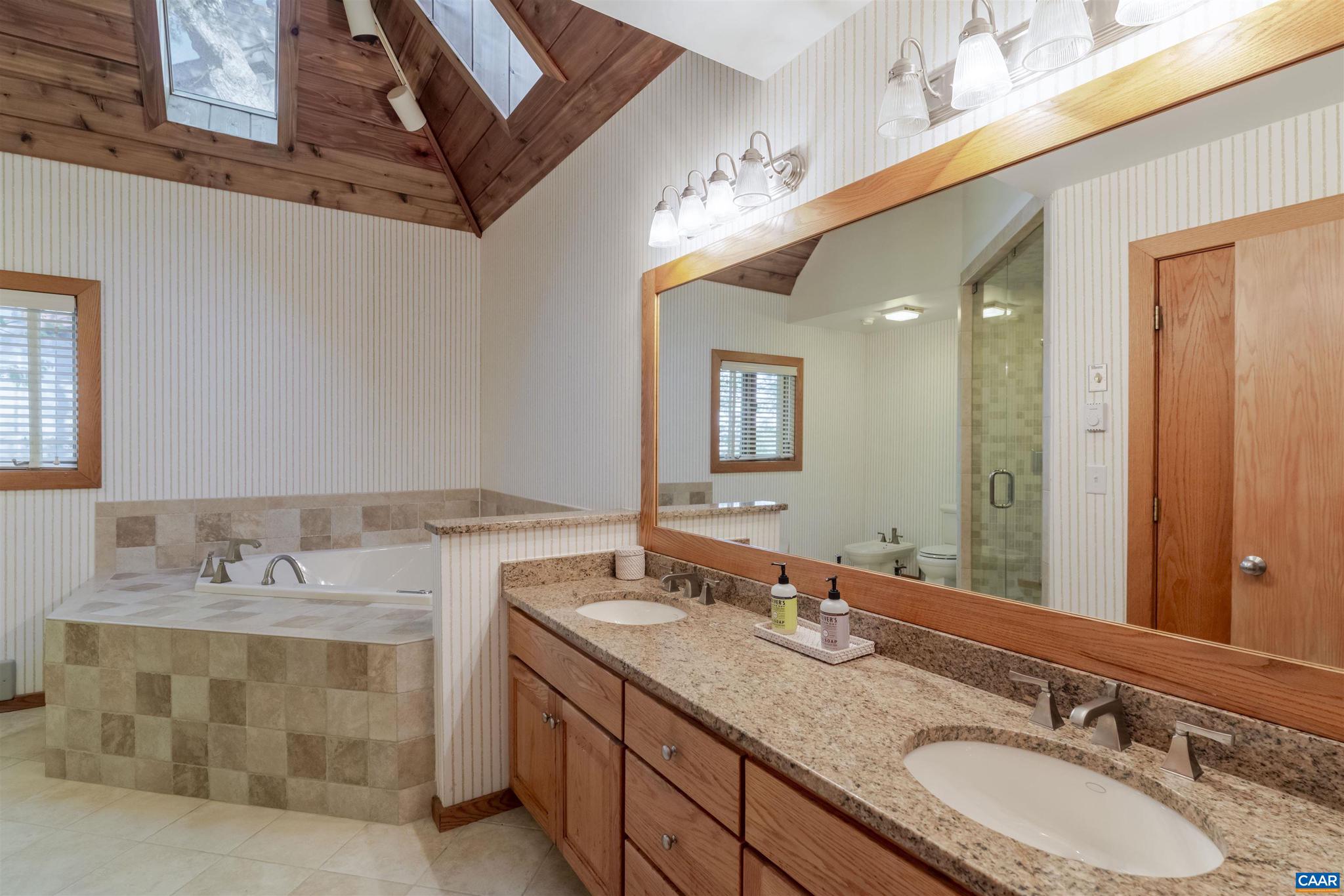 WINTERGREEN RESORT - Residential