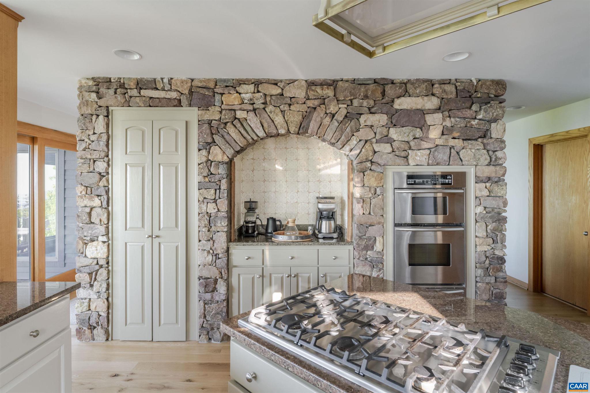 WINTERGREEN RESORT - Residential